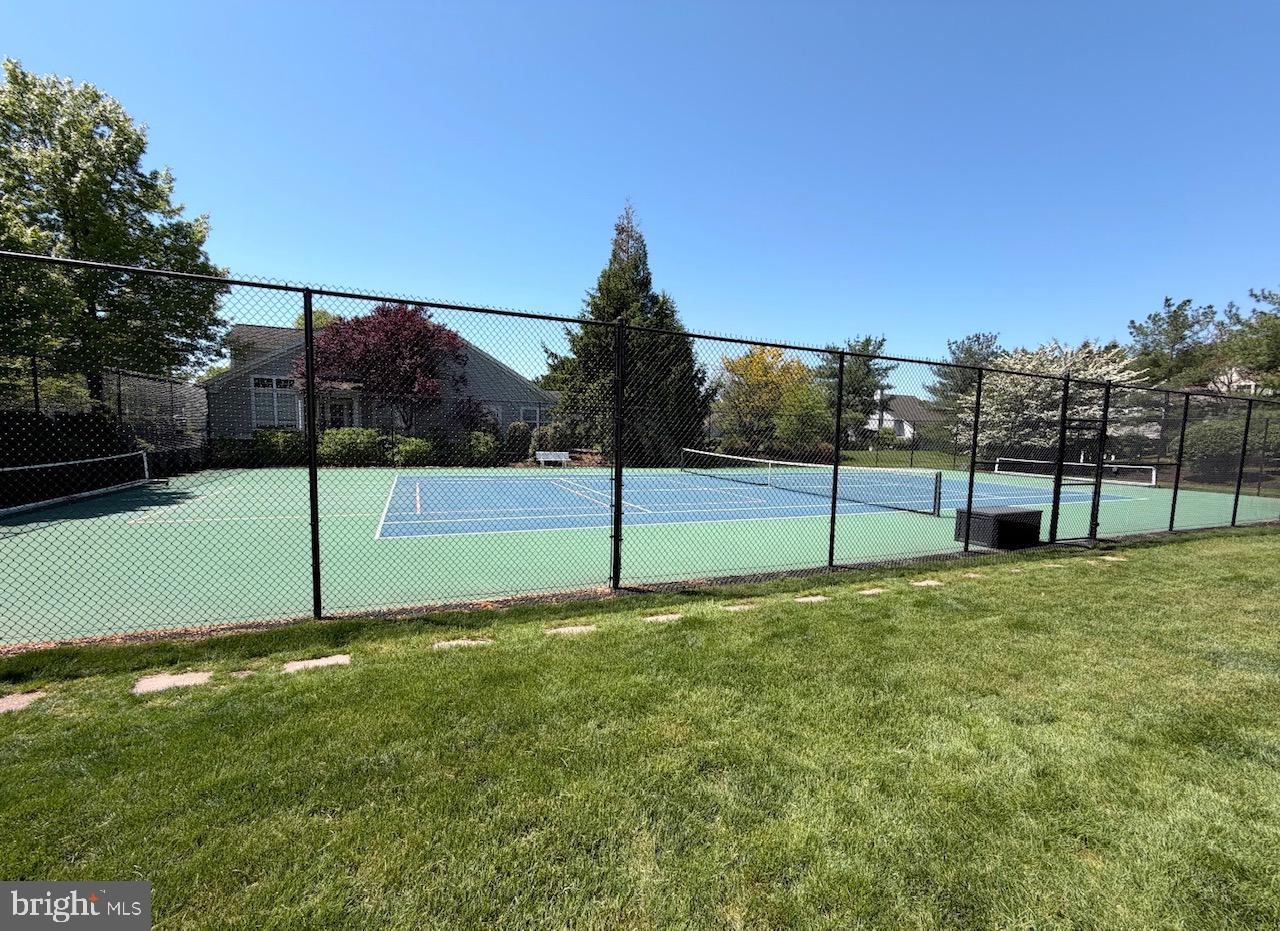 OAK HILL - Residential