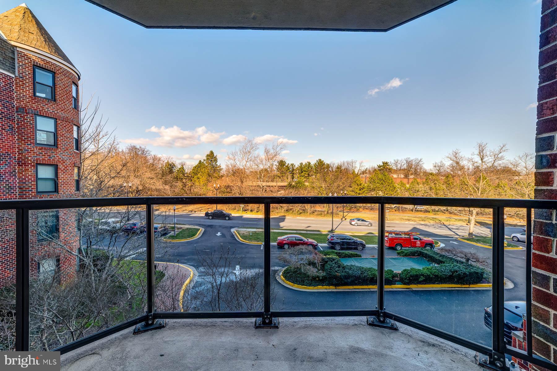 ASTORIA - Residential Lease