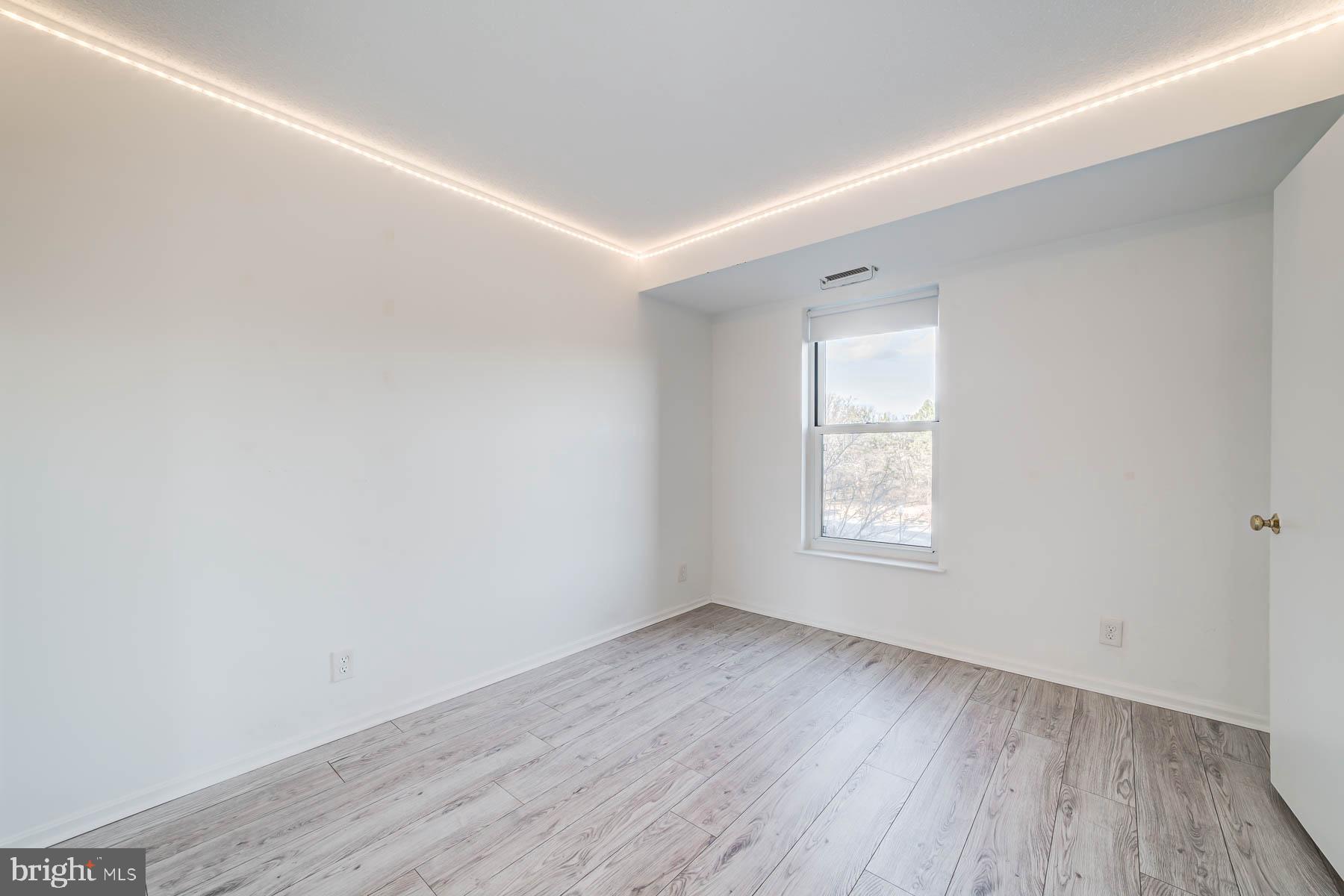 ASTORIA - Residential Lease