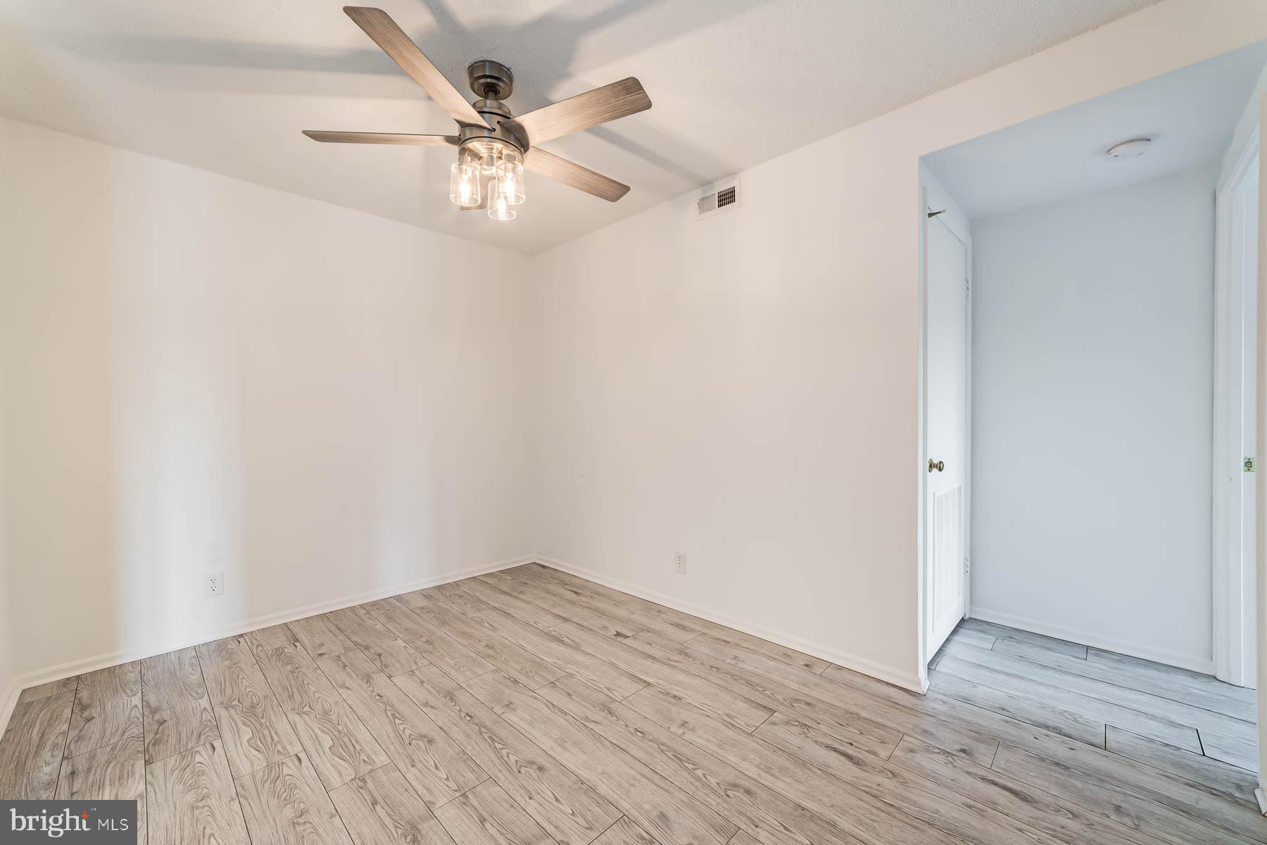 ASTORIA - Residential Lease