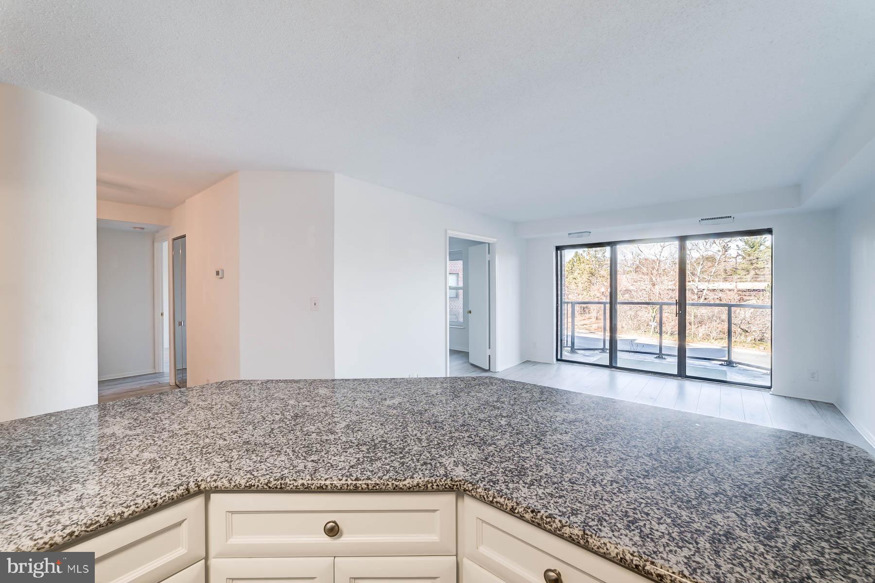 ASTORIA - Residential Lease