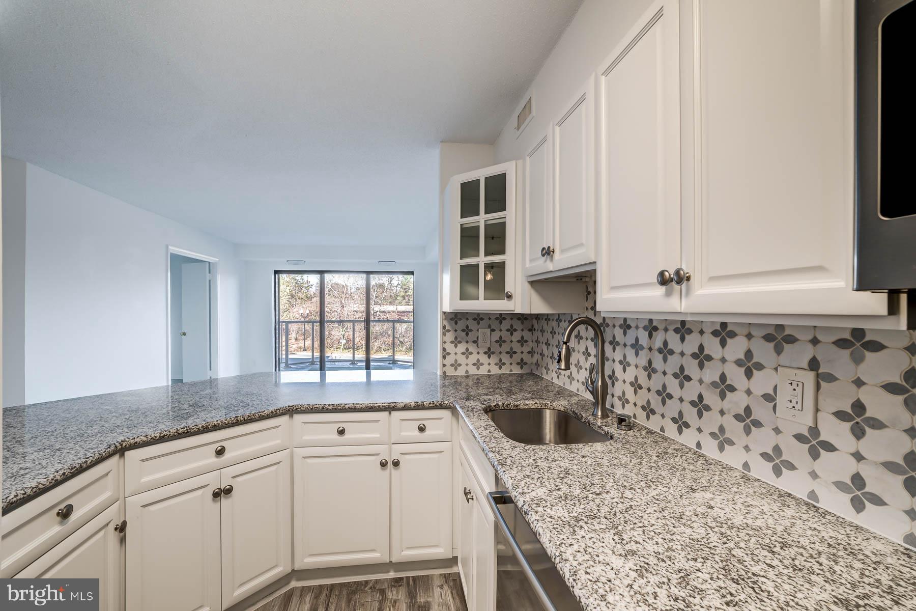 ASTORIA - Residential Lease