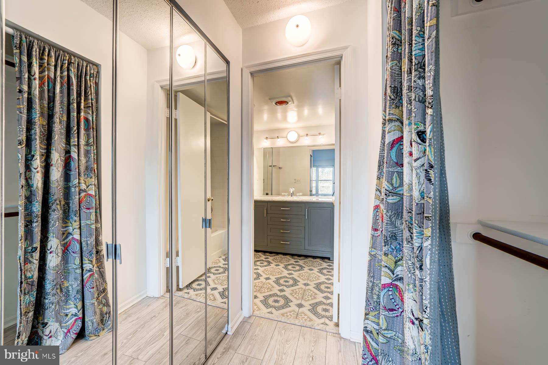 ASTORIA - Residential Lease