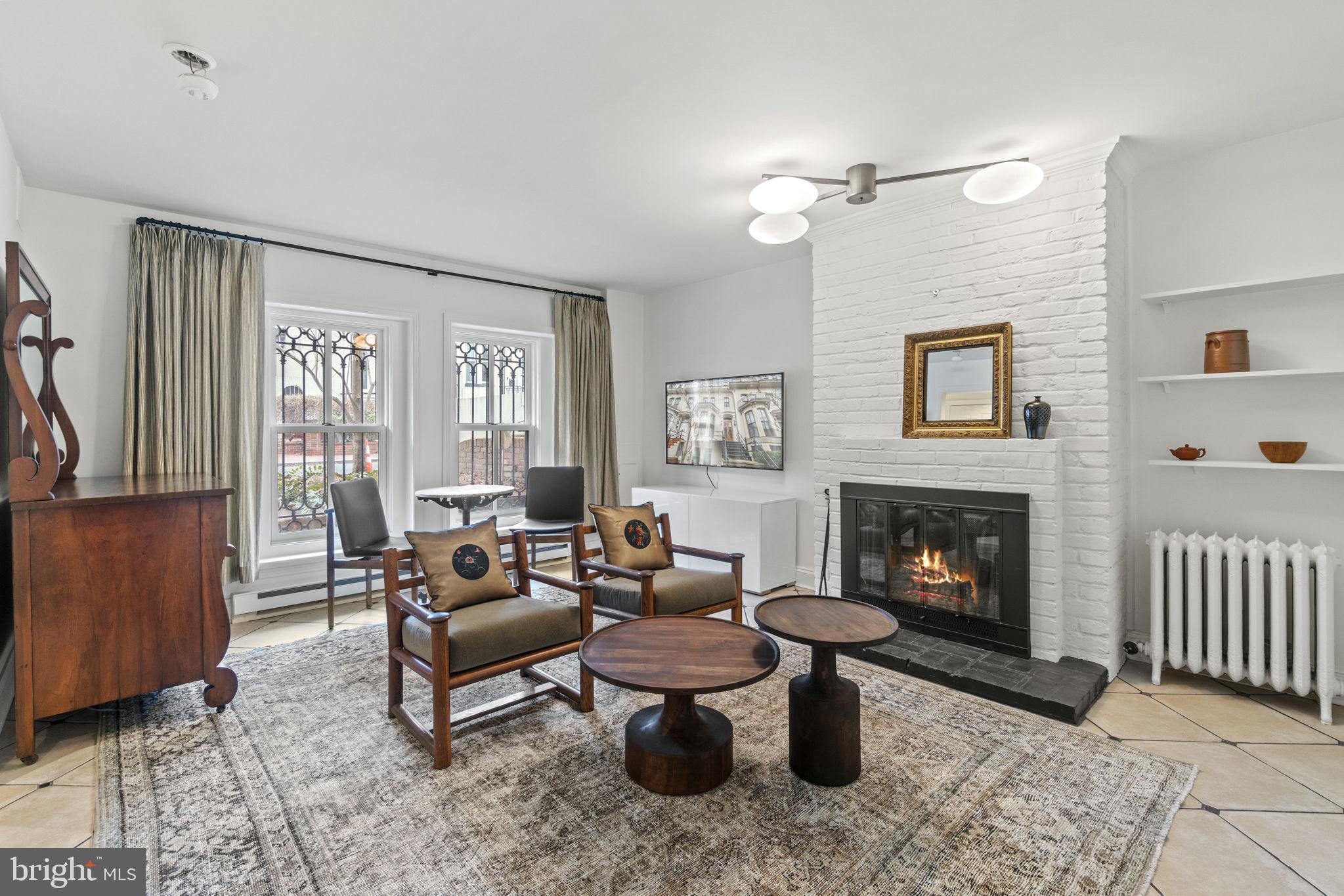 LOGAN CIRCLE - Residential Lease