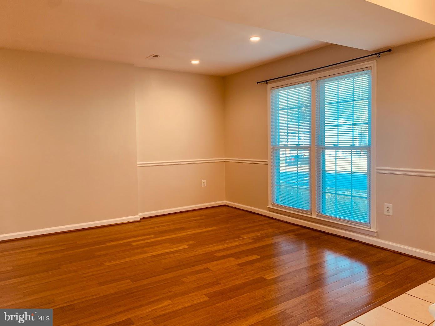 DALE CITY - Residential Lease