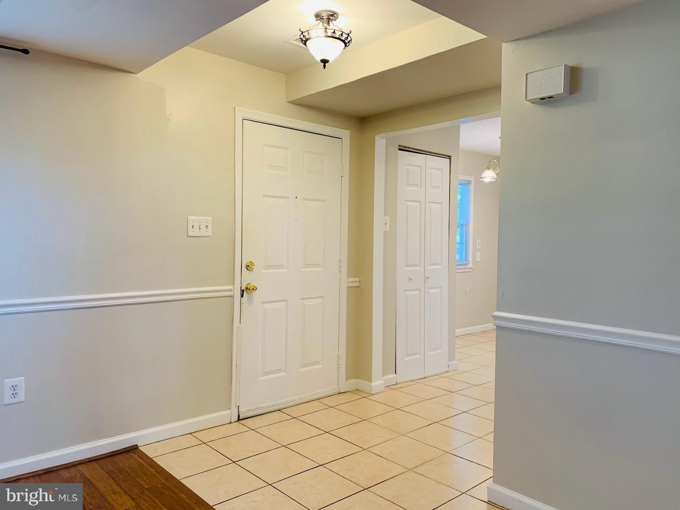 DALE CITY - Residential Lease