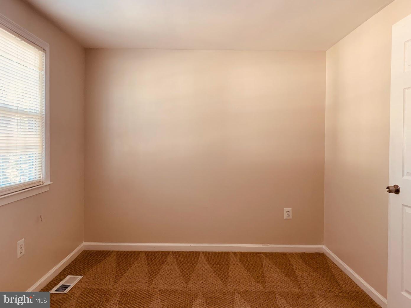 DALE CITY - Residential Lease