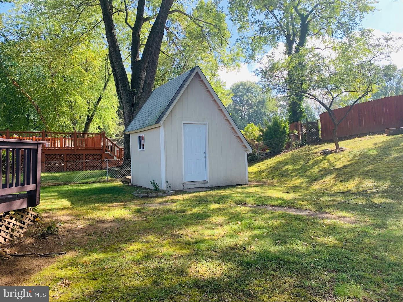 DALE CITY - Residential Lease