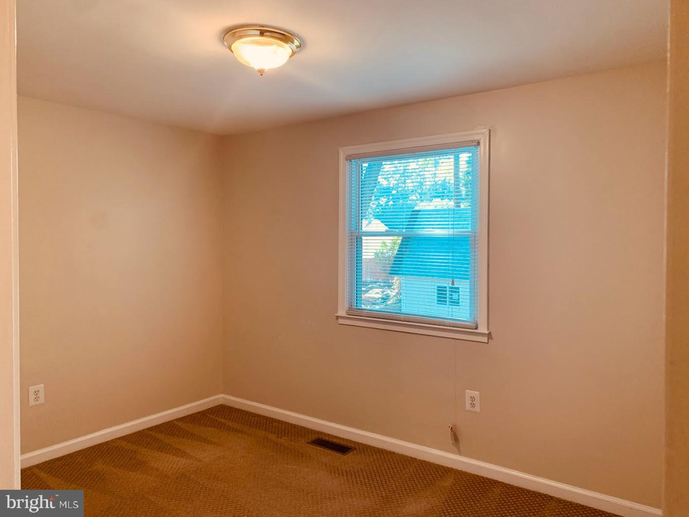 DALE CITY - Residential Lease