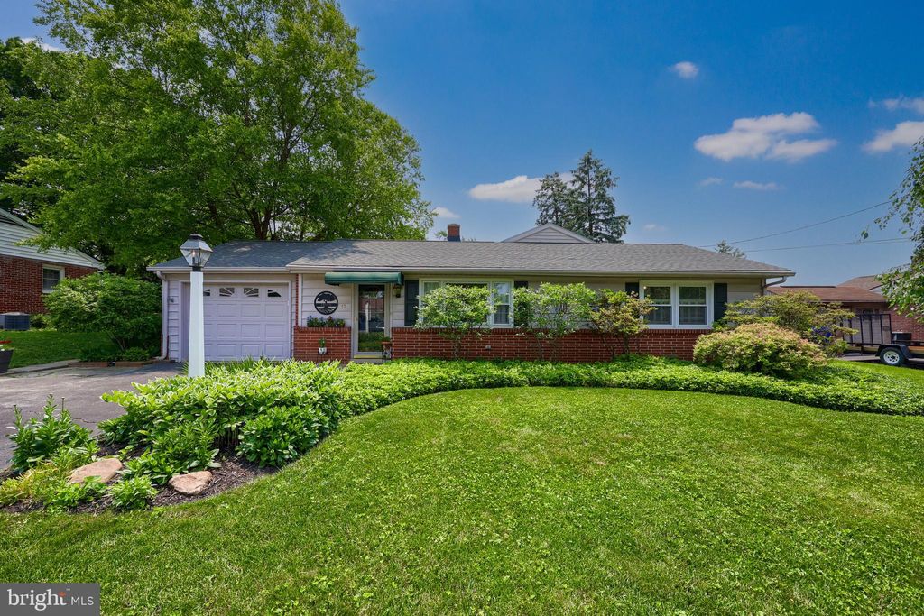 Photo of 12 Casey Drive, WILLOW STREET, PA 17584 (MLS # PALA2071444)