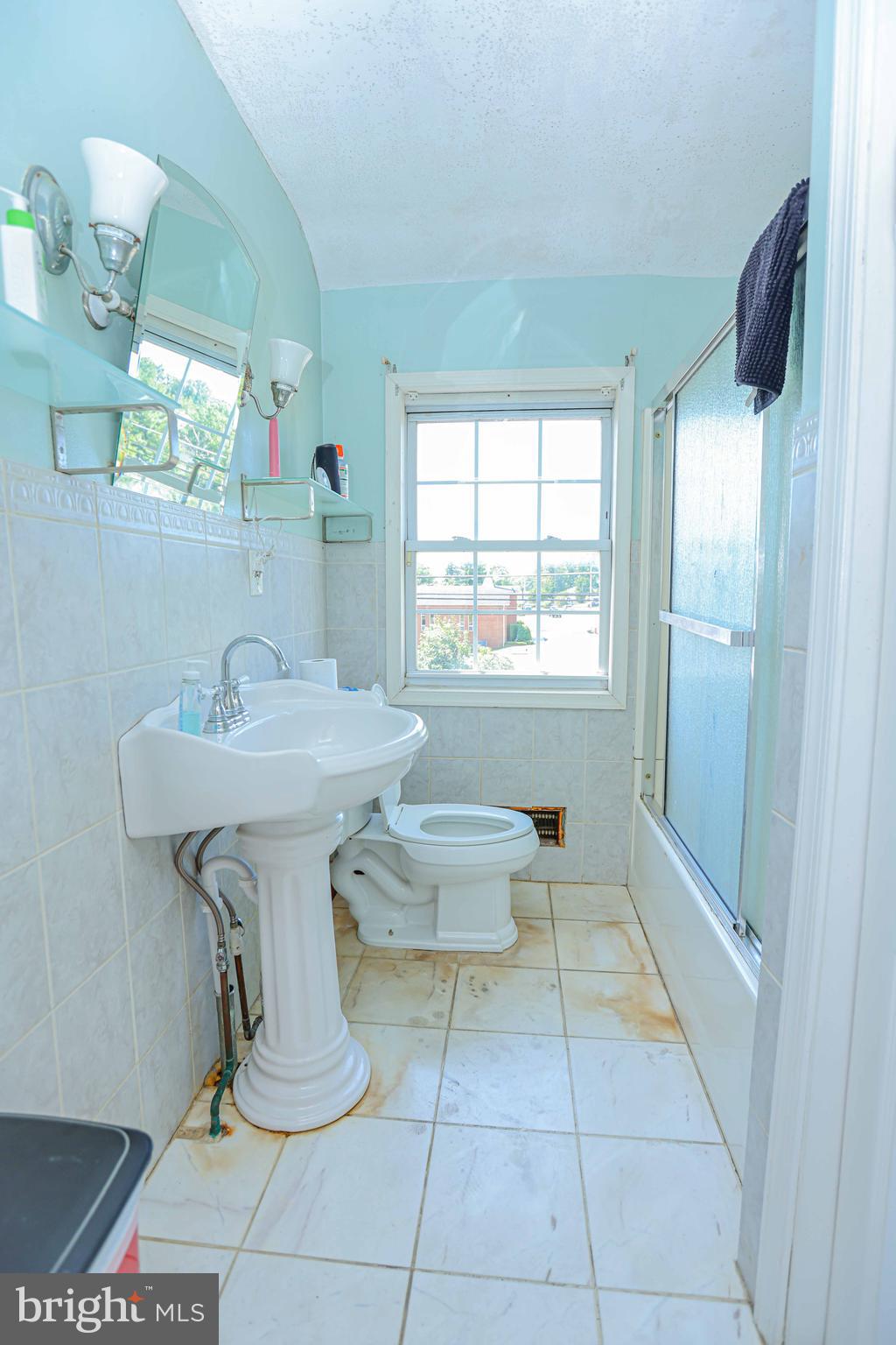 HALETHORPE HEIGHTS - Residential