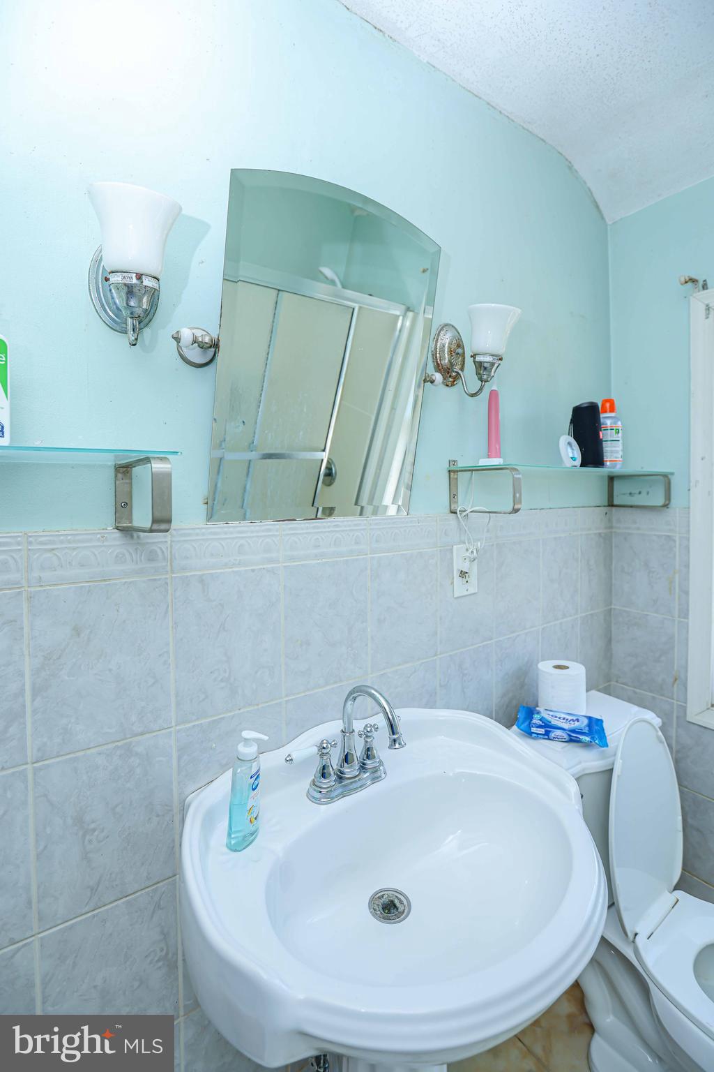 HALETHORPE HEIGHTS - Residential