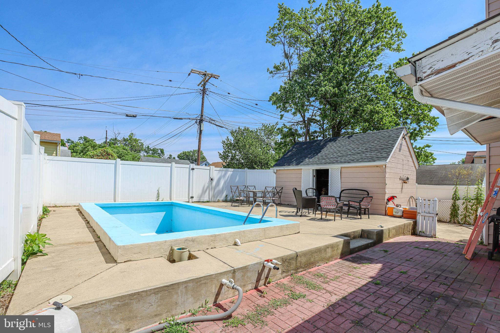 HALETHORPE HEIGHTS - Residential