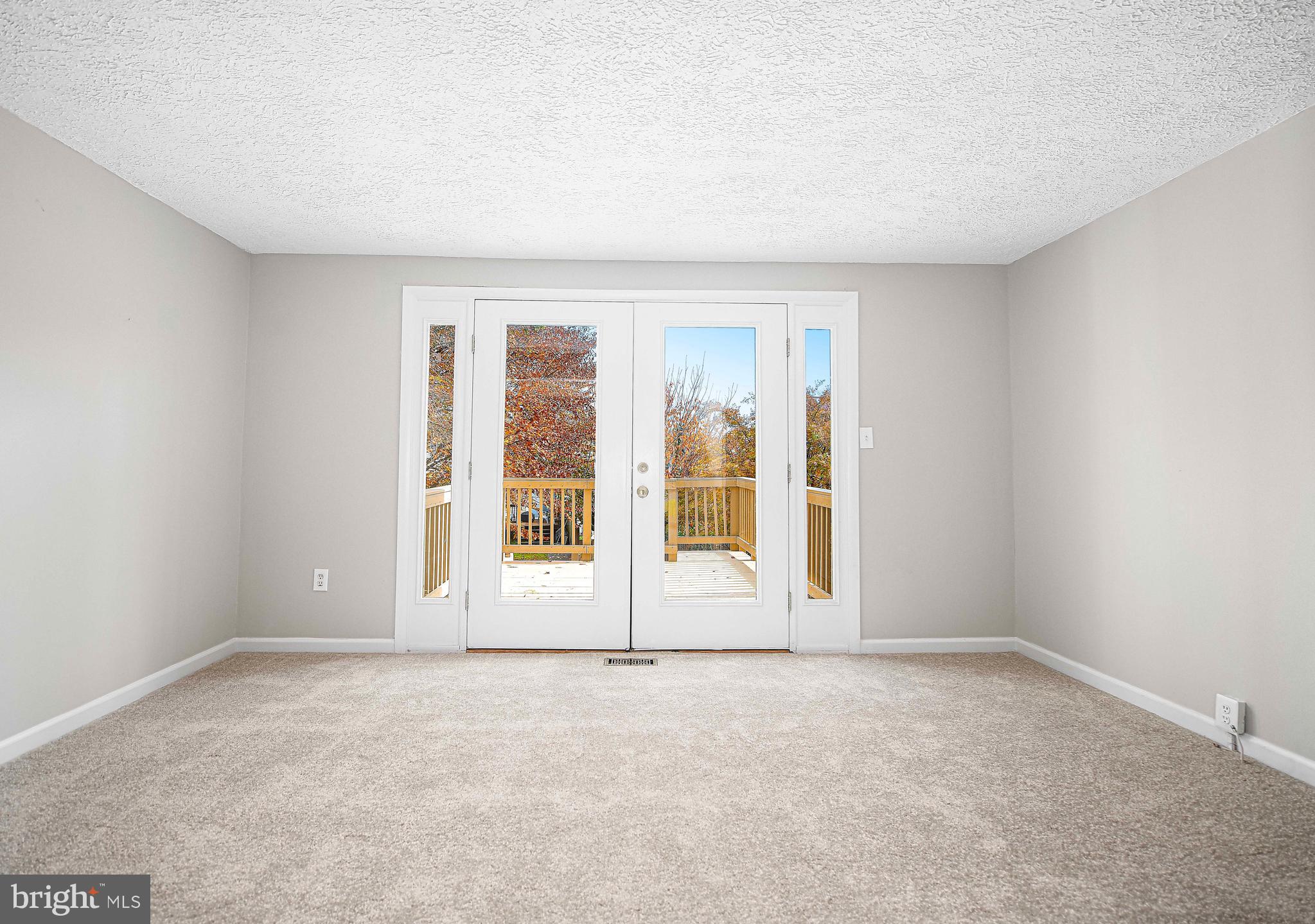 LAUREL VALLEY - Residential