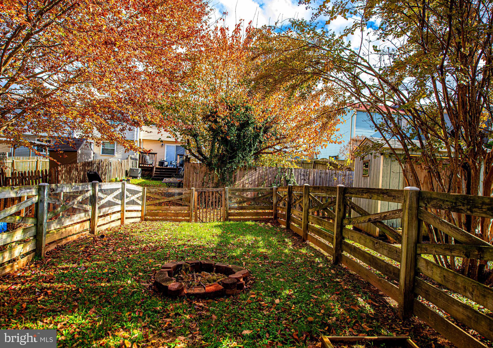 LAUREL VALLEY - Residential