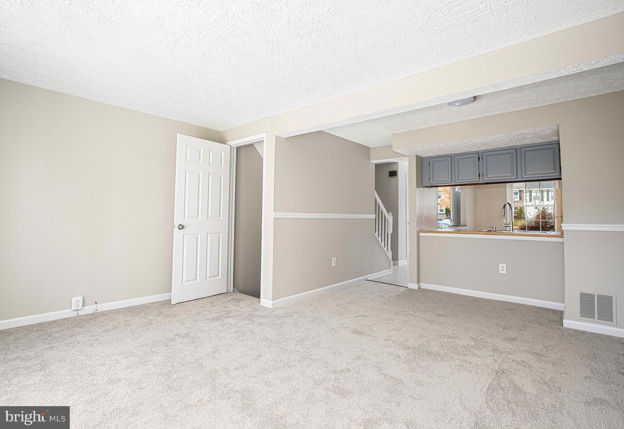 LAUREL VALLEY - Residential