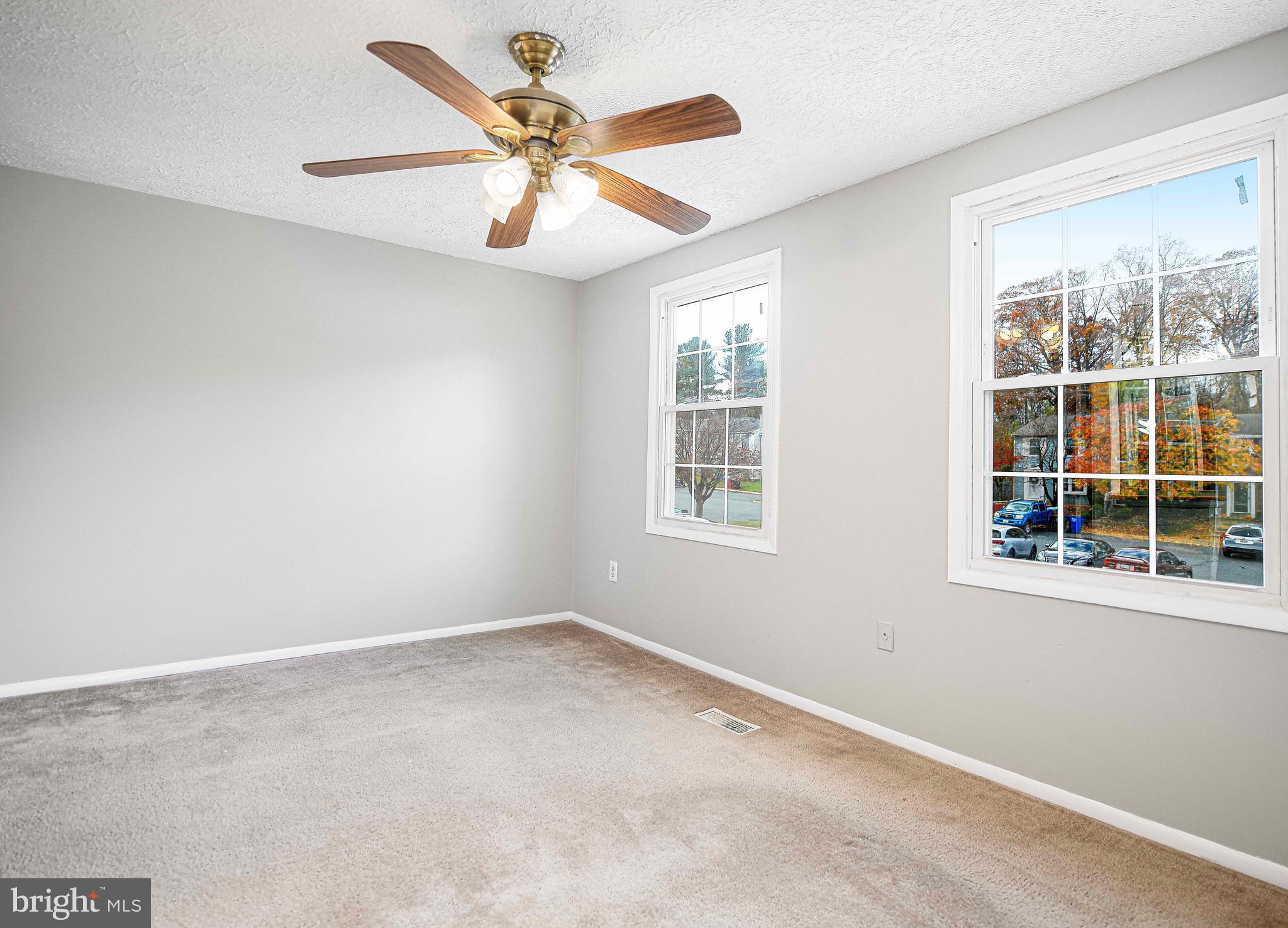 LAUREL VALLEY - Residential