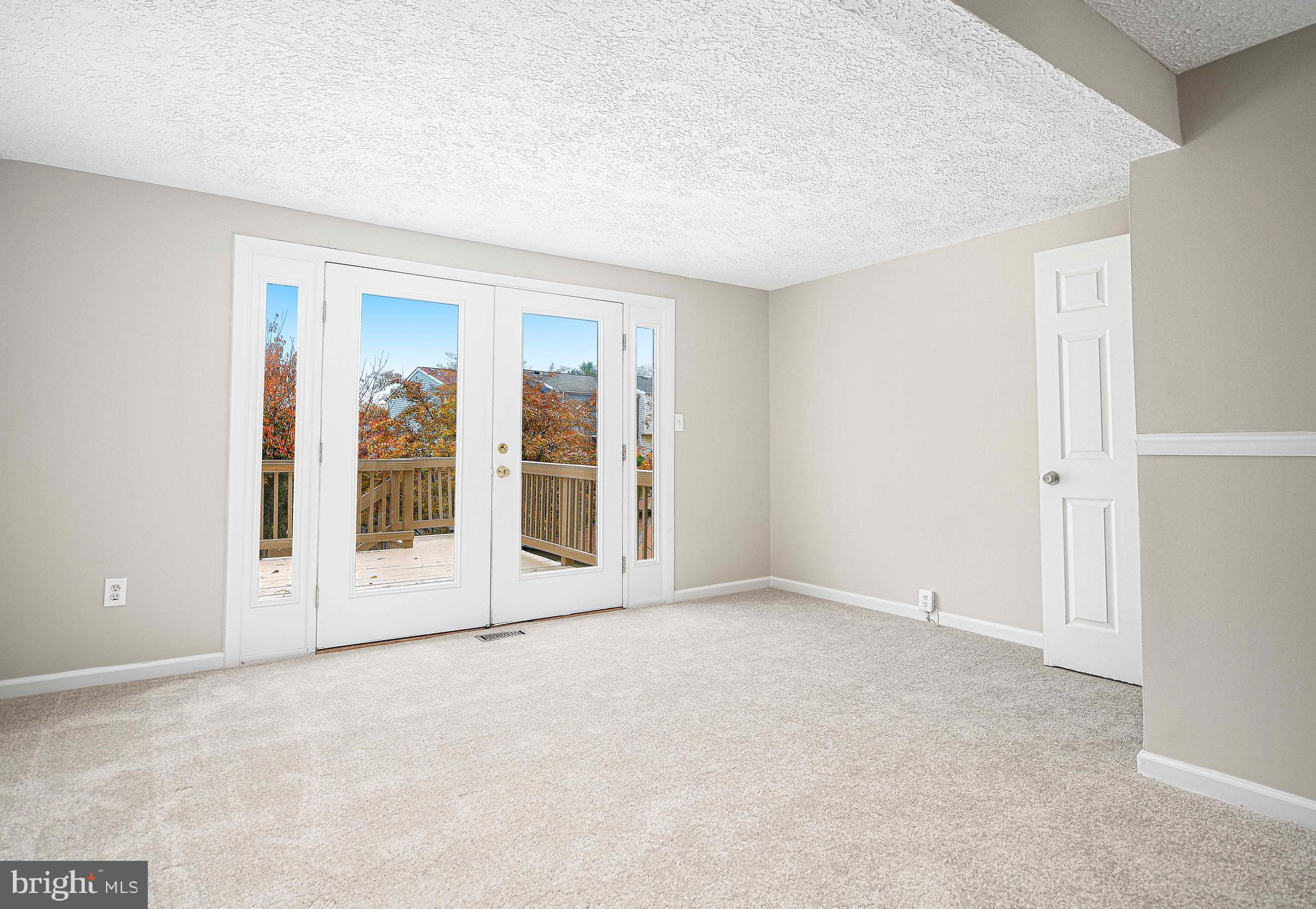 LAUREL VALLEY - Residential