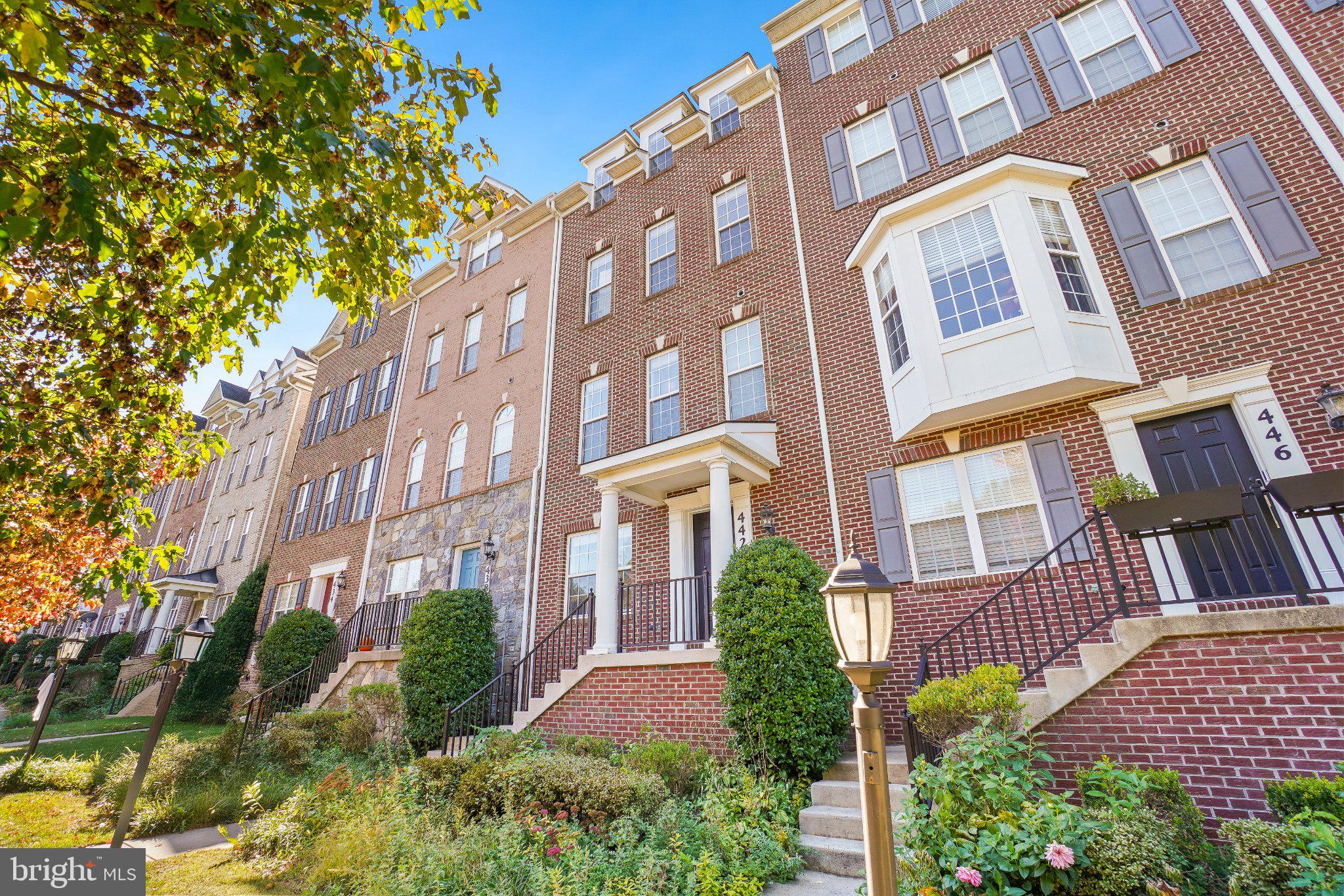 442 WHETSTONE GLEN STREET