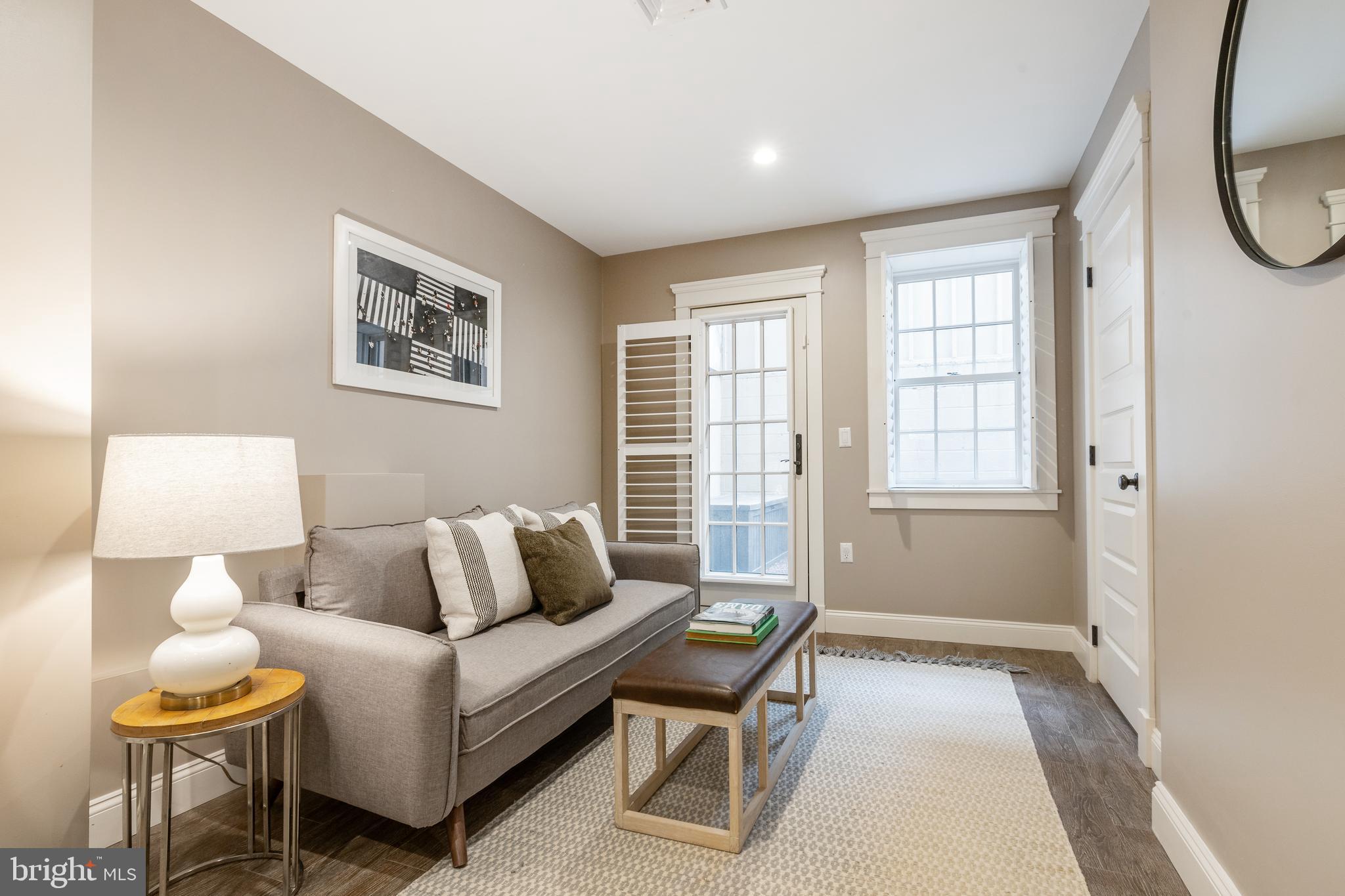 RITTENHOUSE SQUARE - Residential