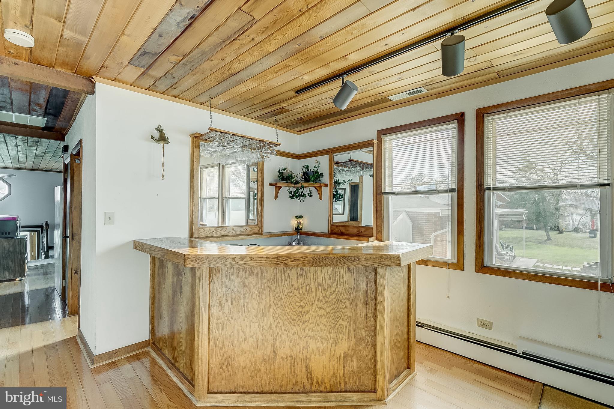 BOWLEYS QUARTERS - Residential