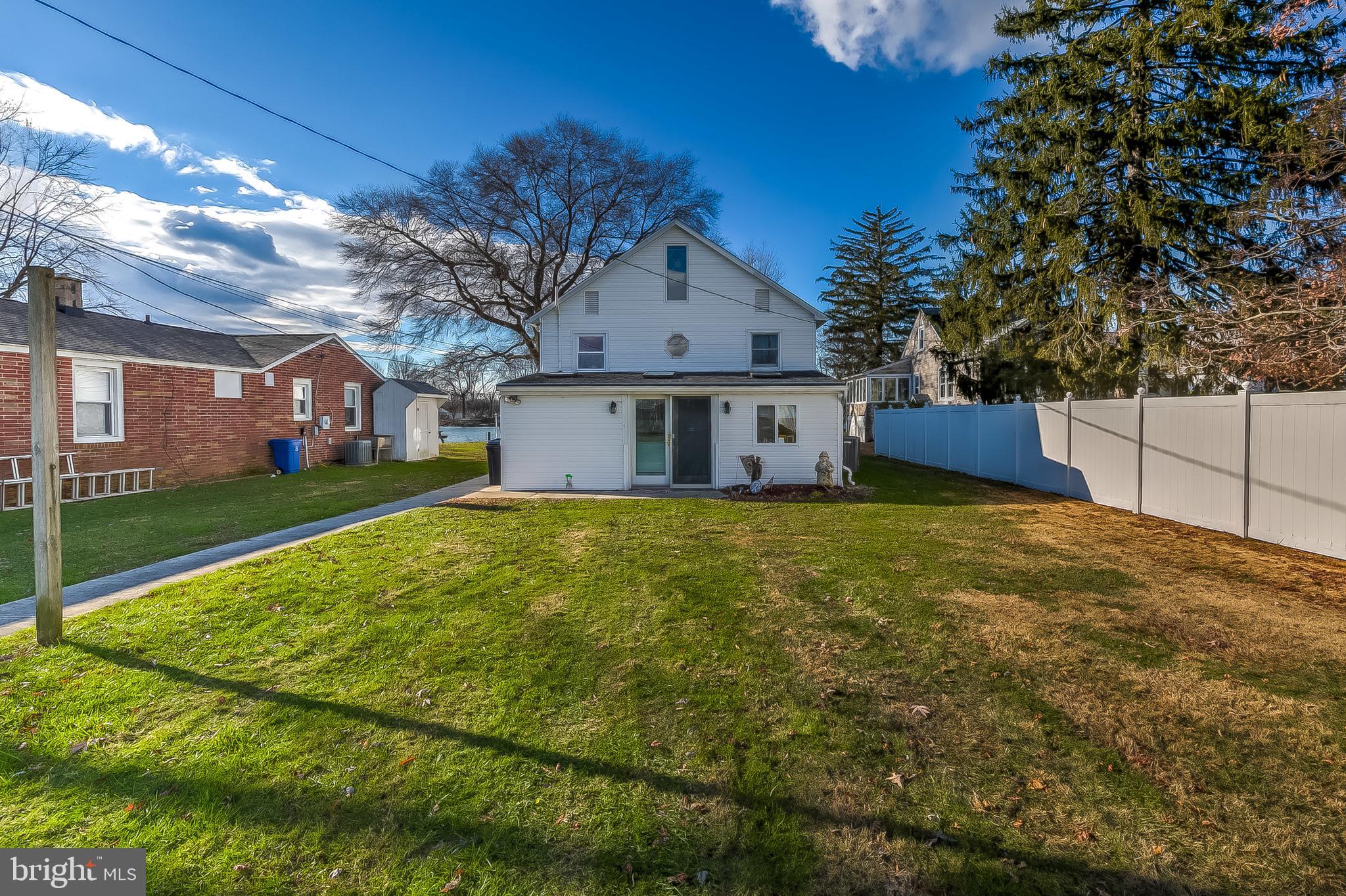 BOWLEYS QUARTERS - Residential