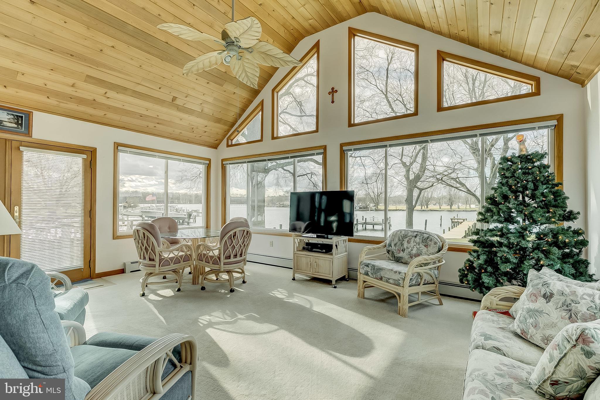 BOWLEYS QUARTERS - Residential