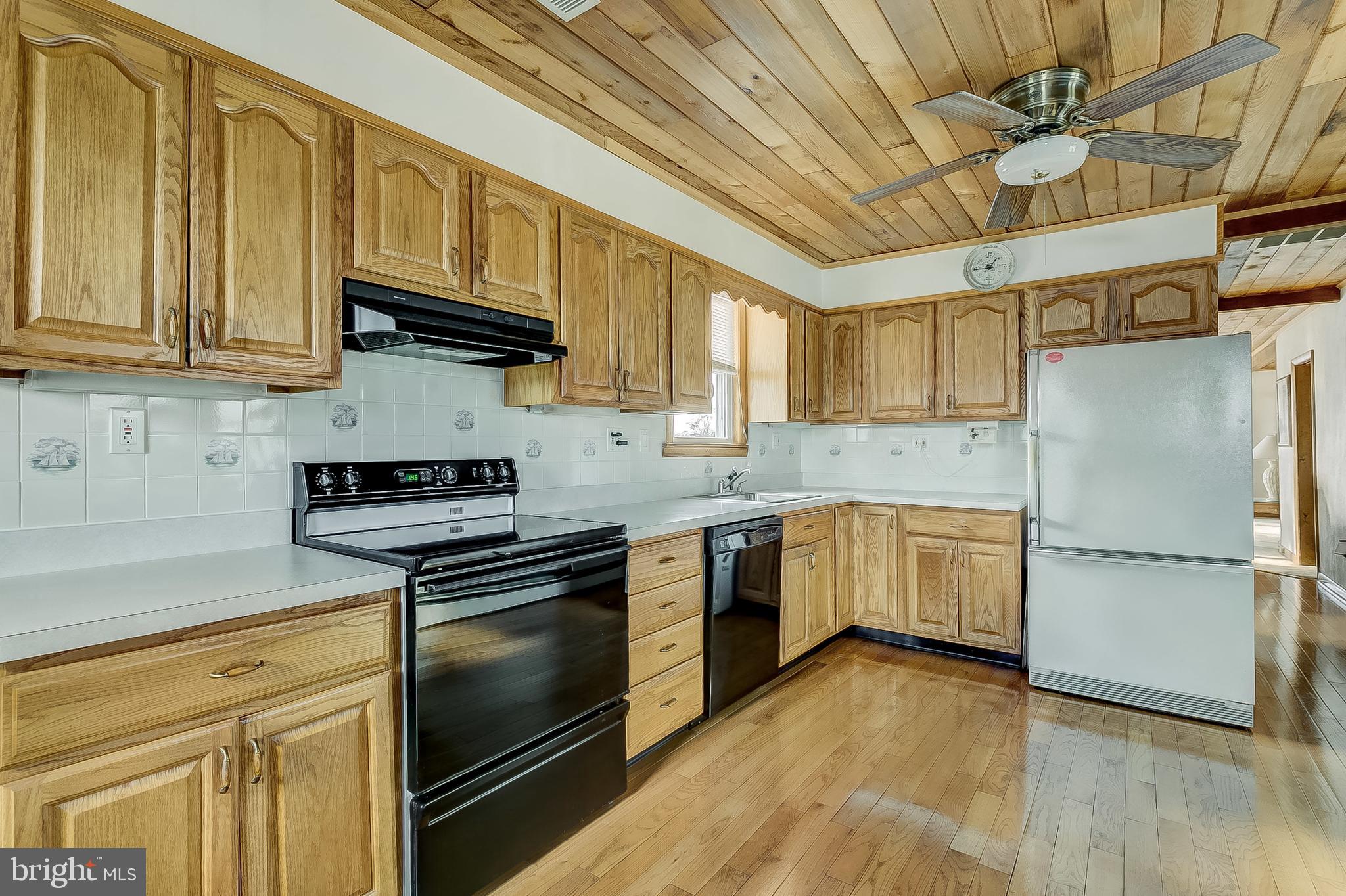 BOWLEYS QUARTERS - Residential