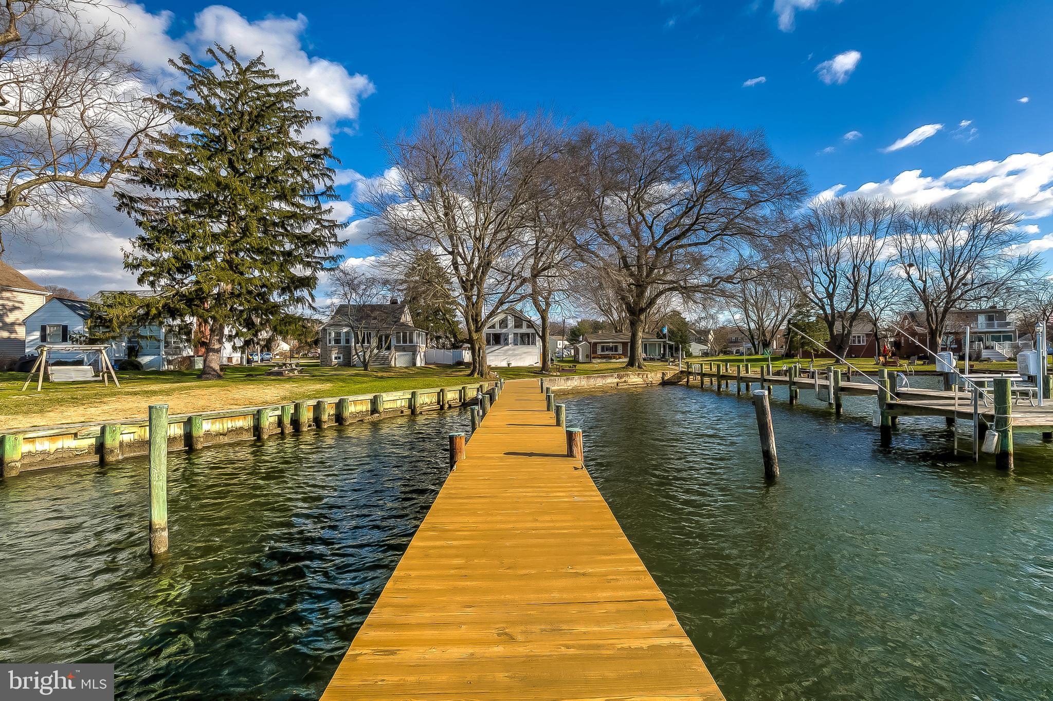 BOWLEYS QUARTERS - Residential