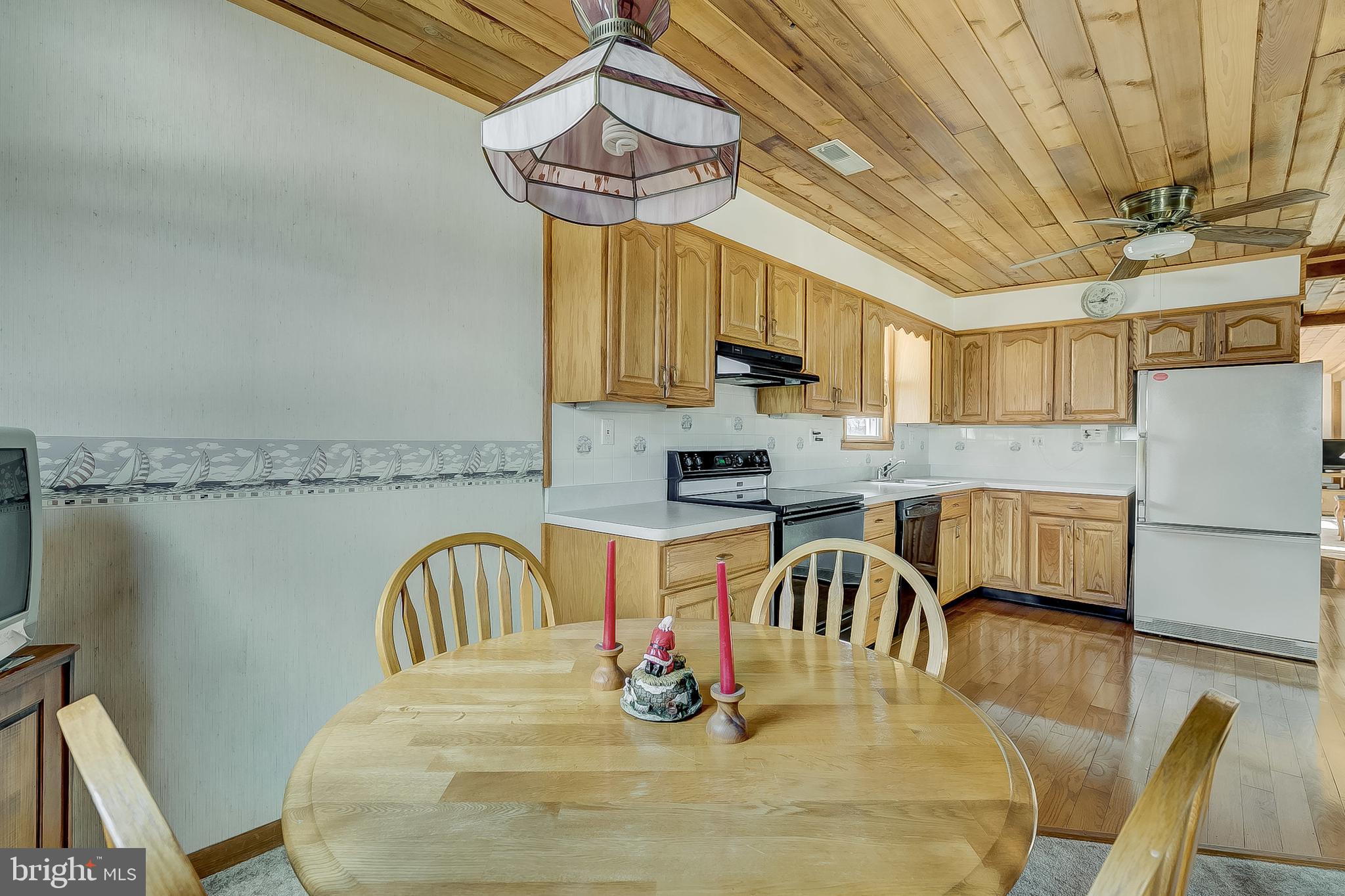 BOWLEYS QUARTERS - Residential