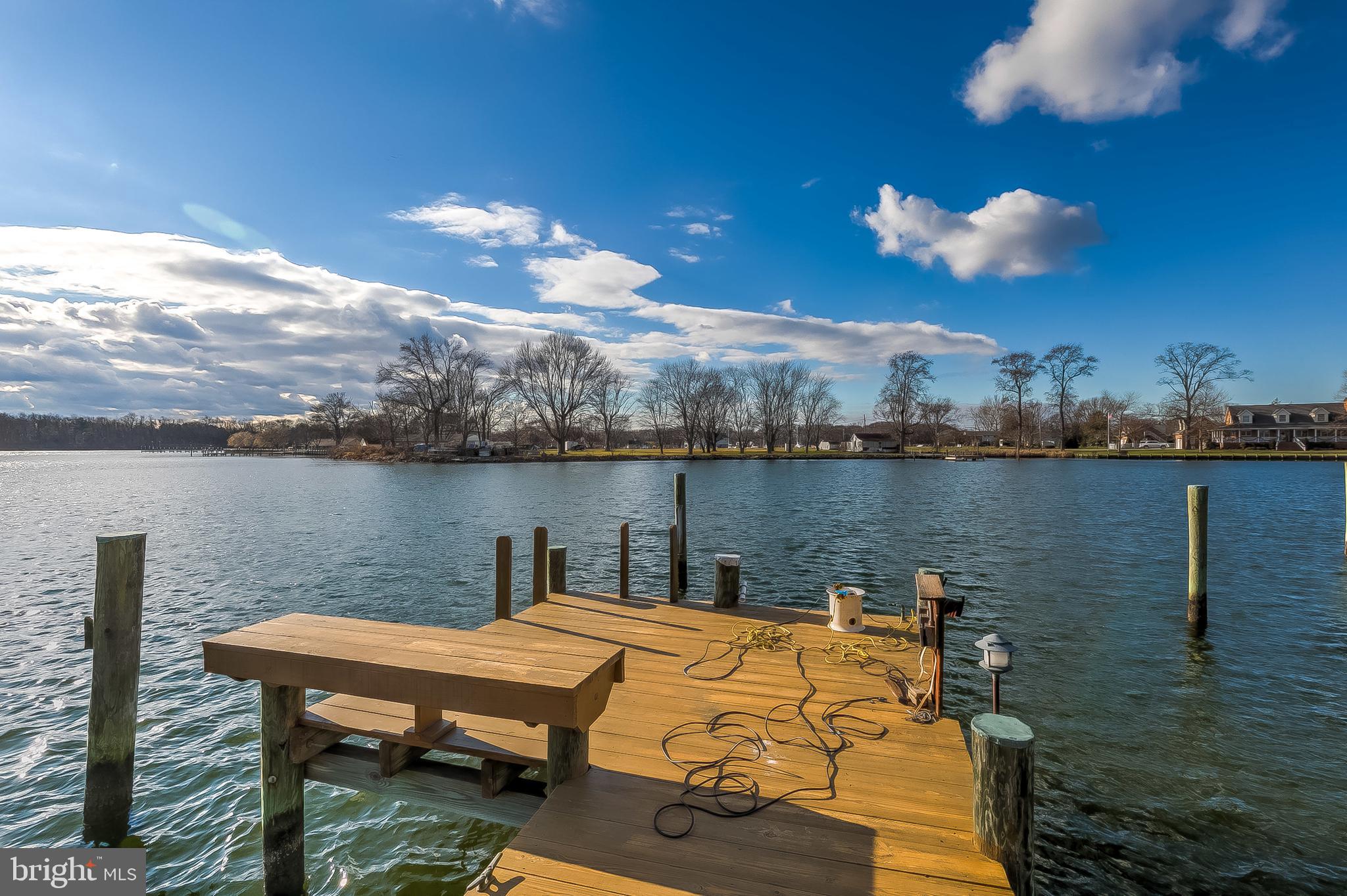 BOWLEYS QUARTERS - Residential