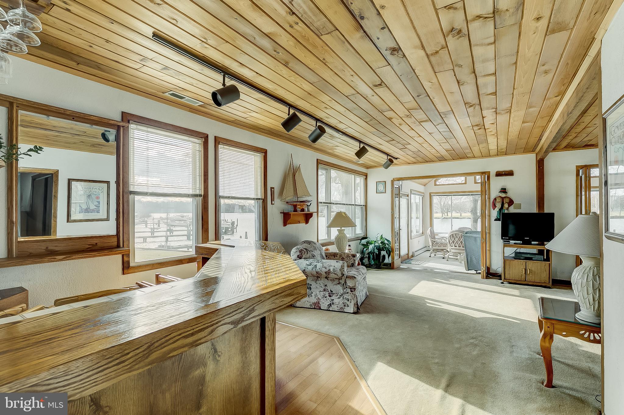 BOWLEYS QUARTERS - Residential