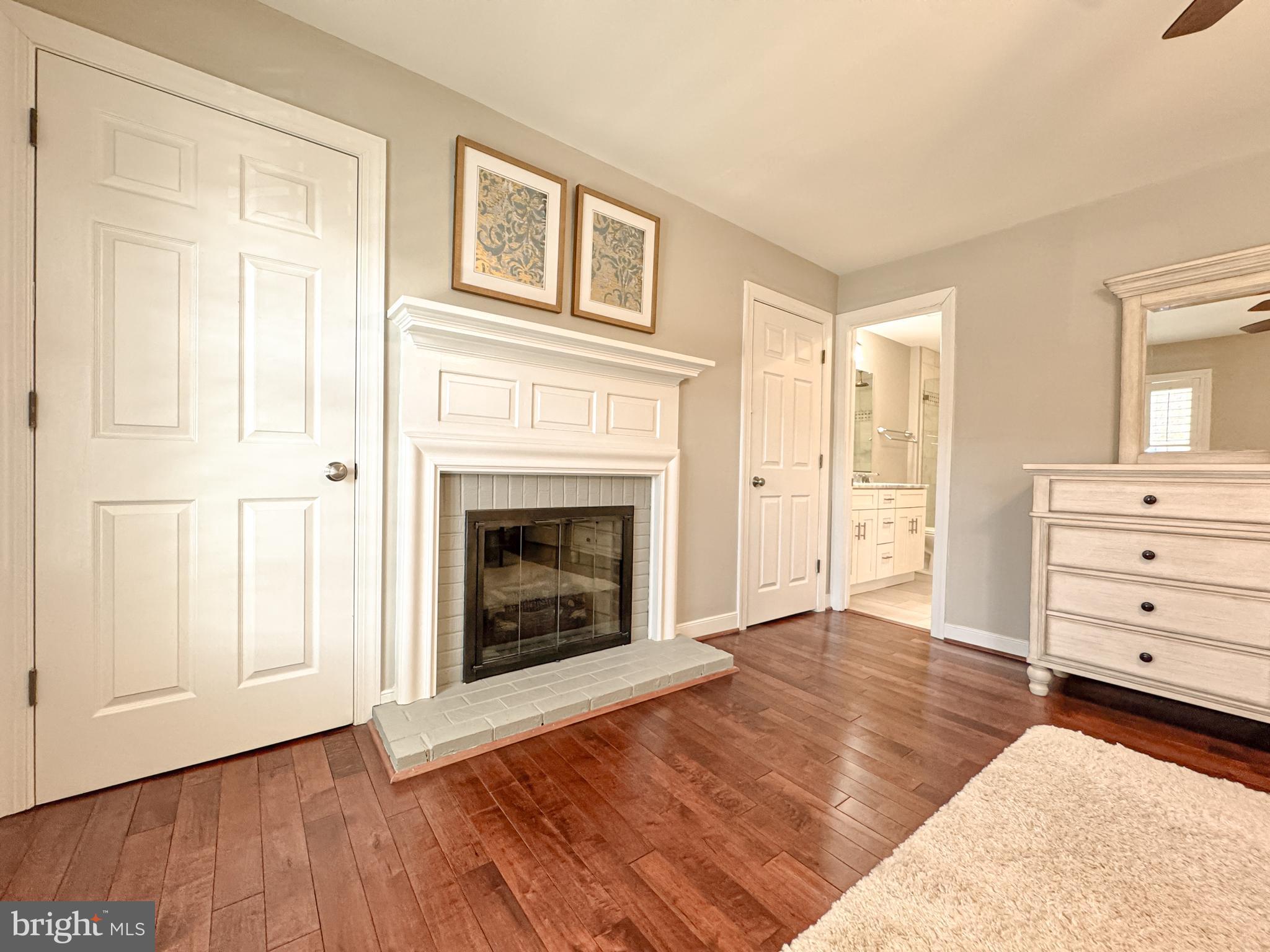 KENMORE TOWNHOME - Residential