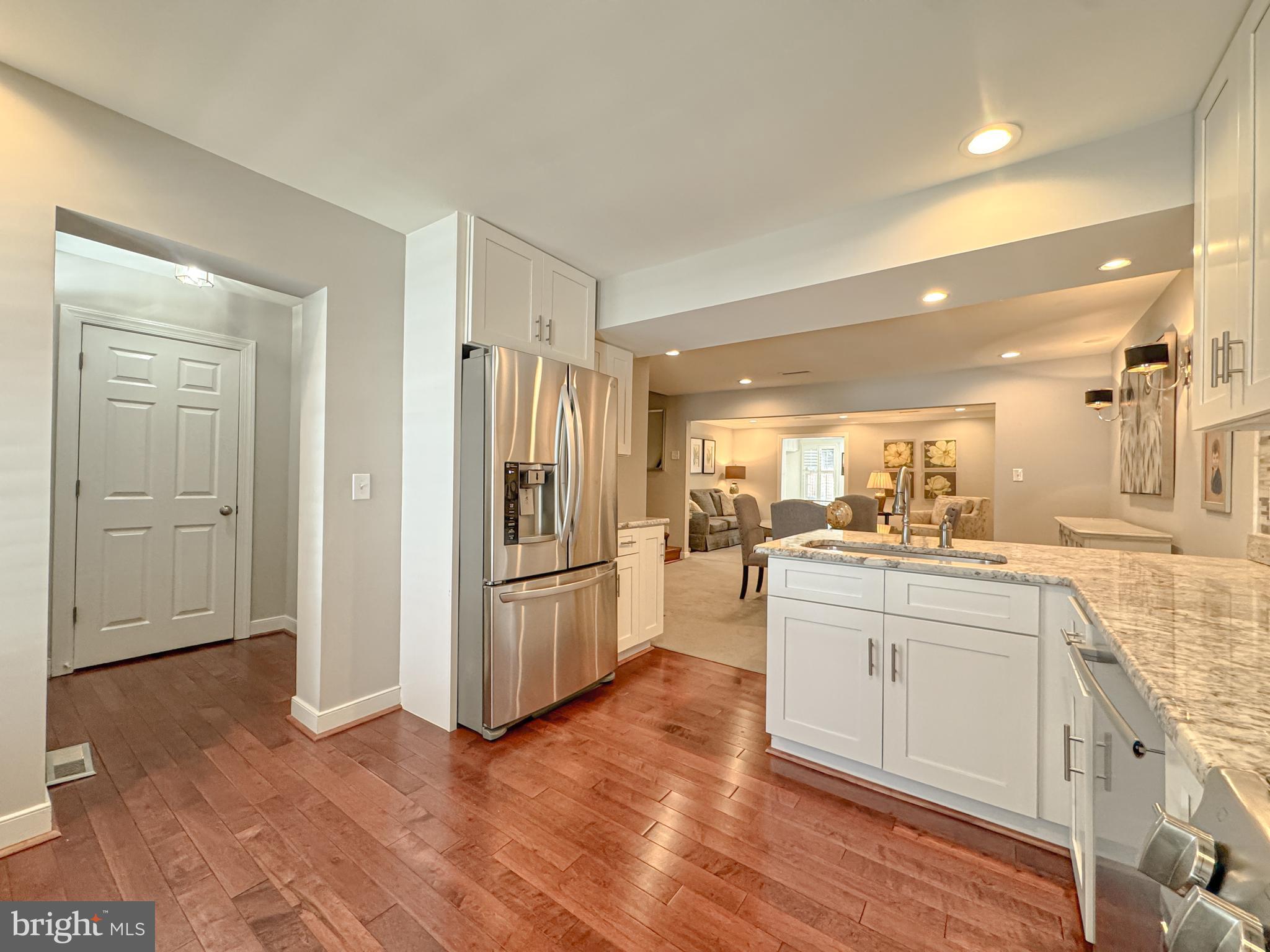 KENMORE TOWNHOME - Residential