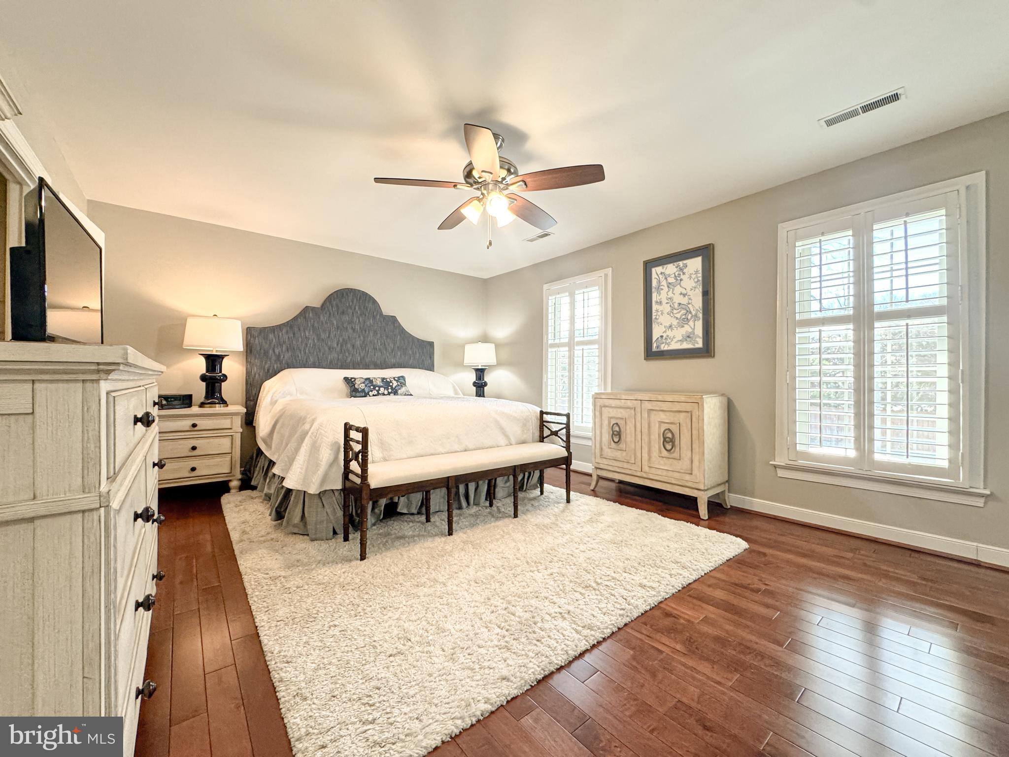 KENMORE TOWNHOME - Residential