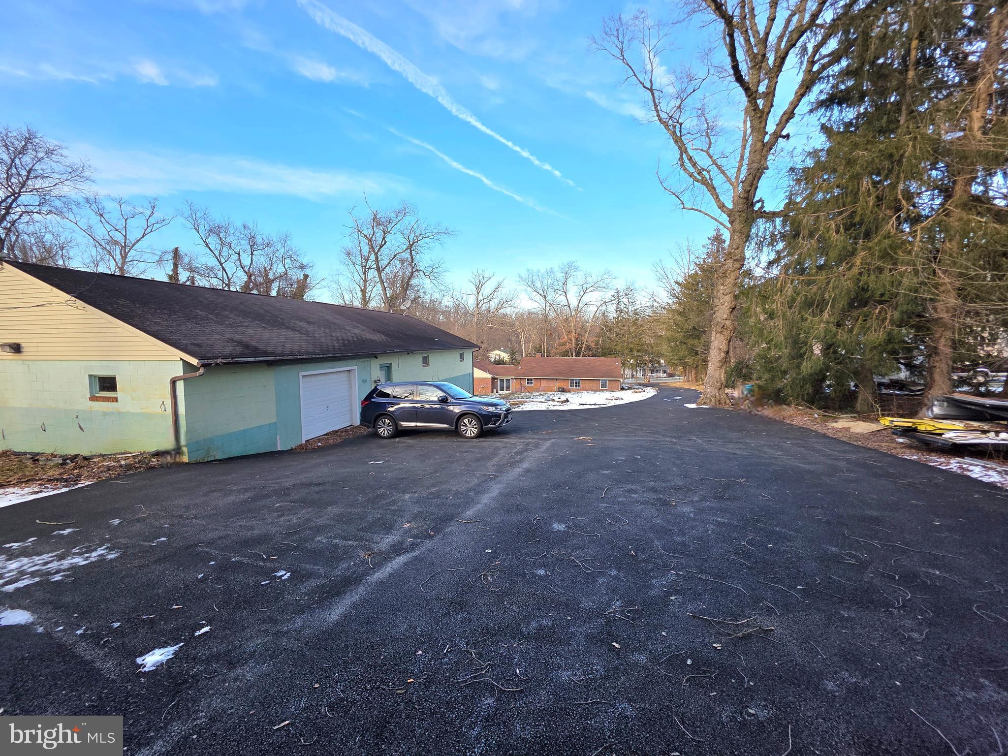 DARRYL GARDENS - Residential