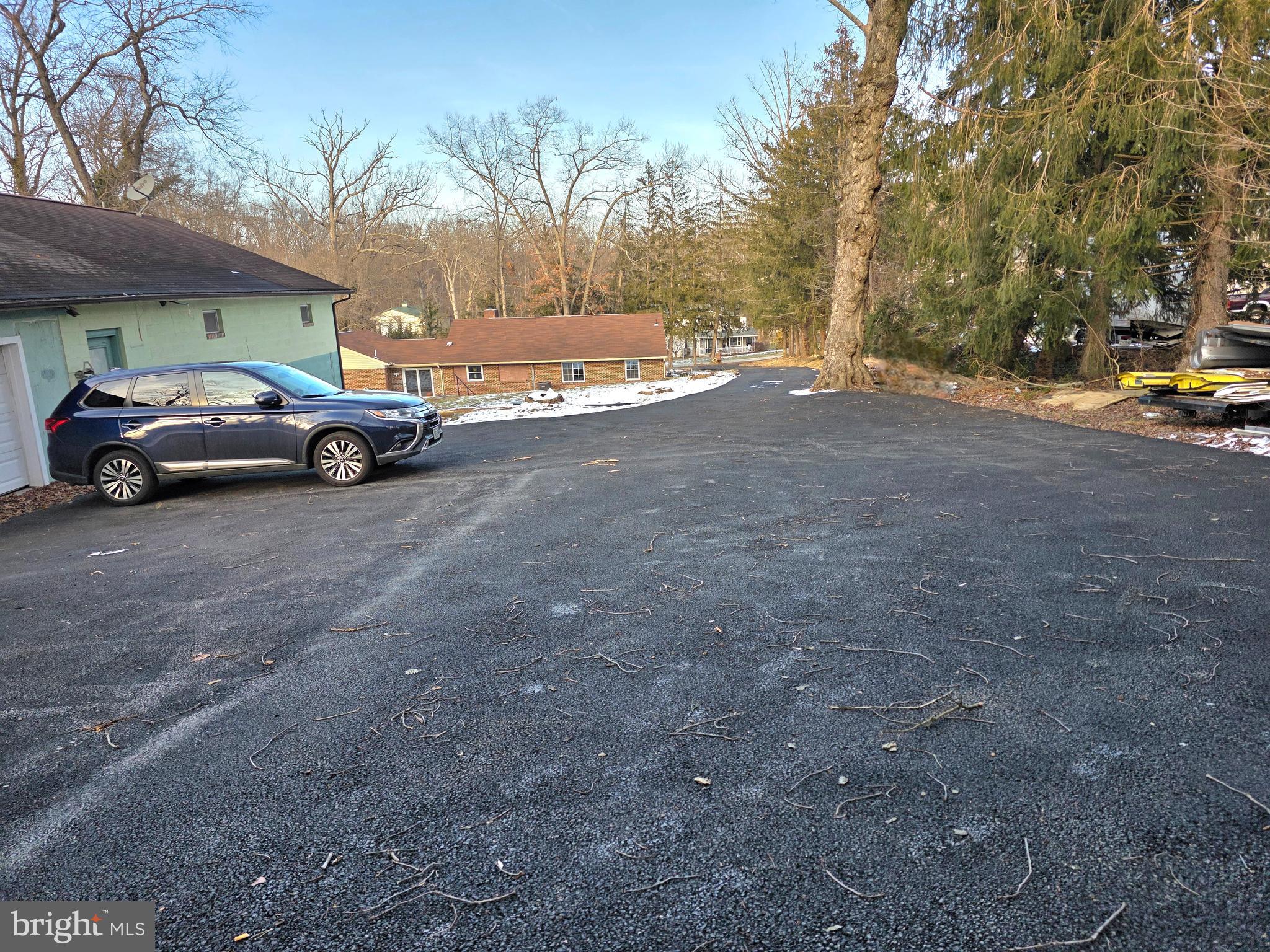 DARRYL GARDENS - Residential