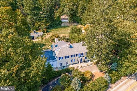 2314 Valley Road, Huntingdon Valley, PA MLS: PAMC2135608