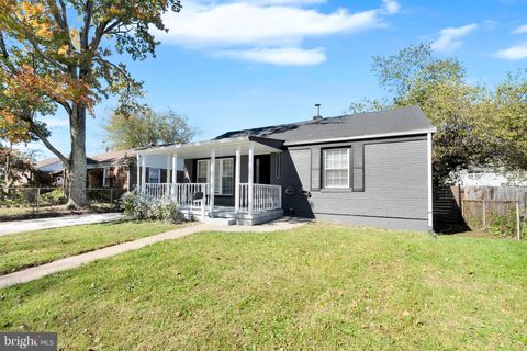 5711 MUSTANG STREET LEVITTOWN PA 19057