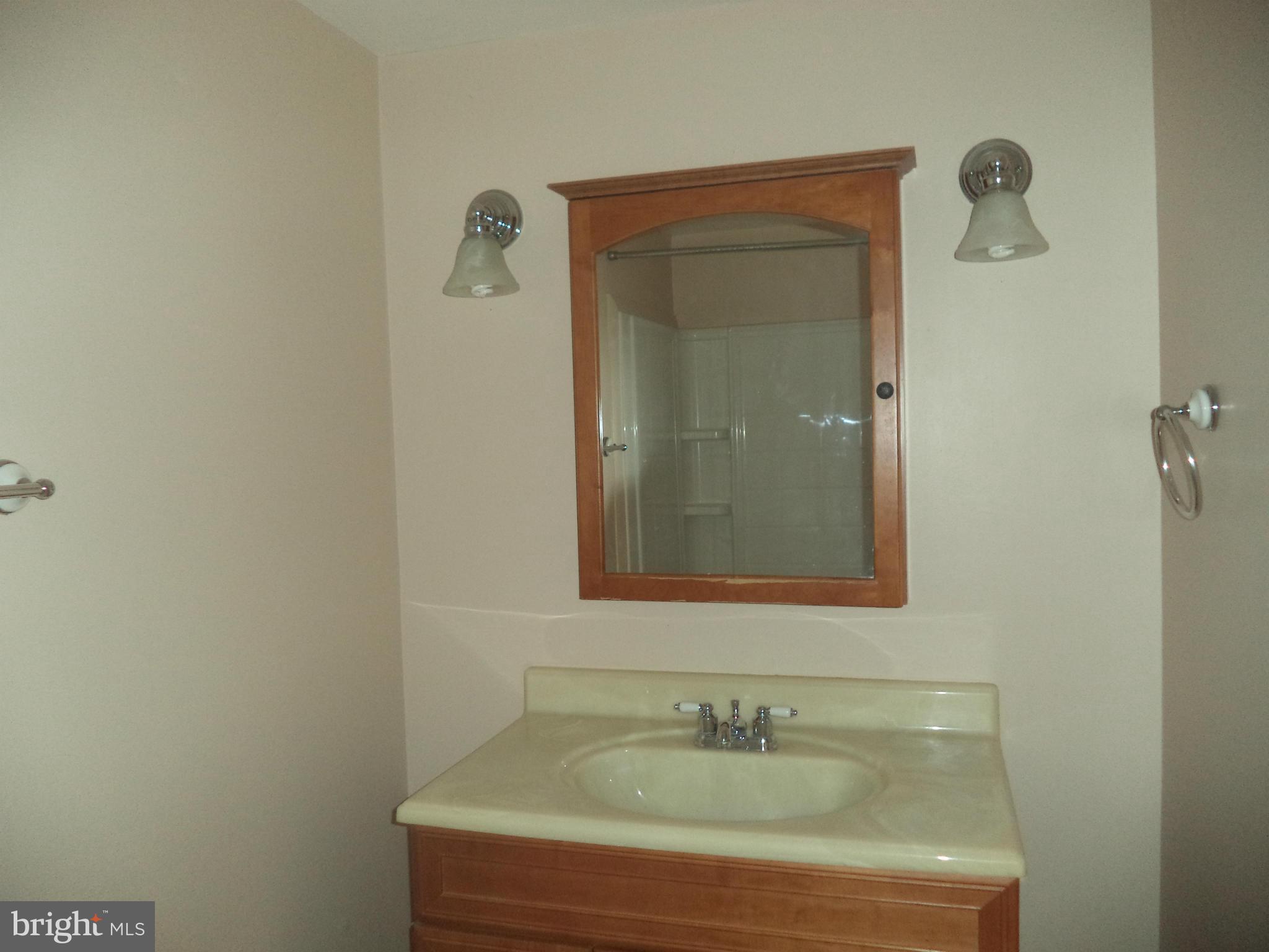 GREENBRIAR - Residential Lease