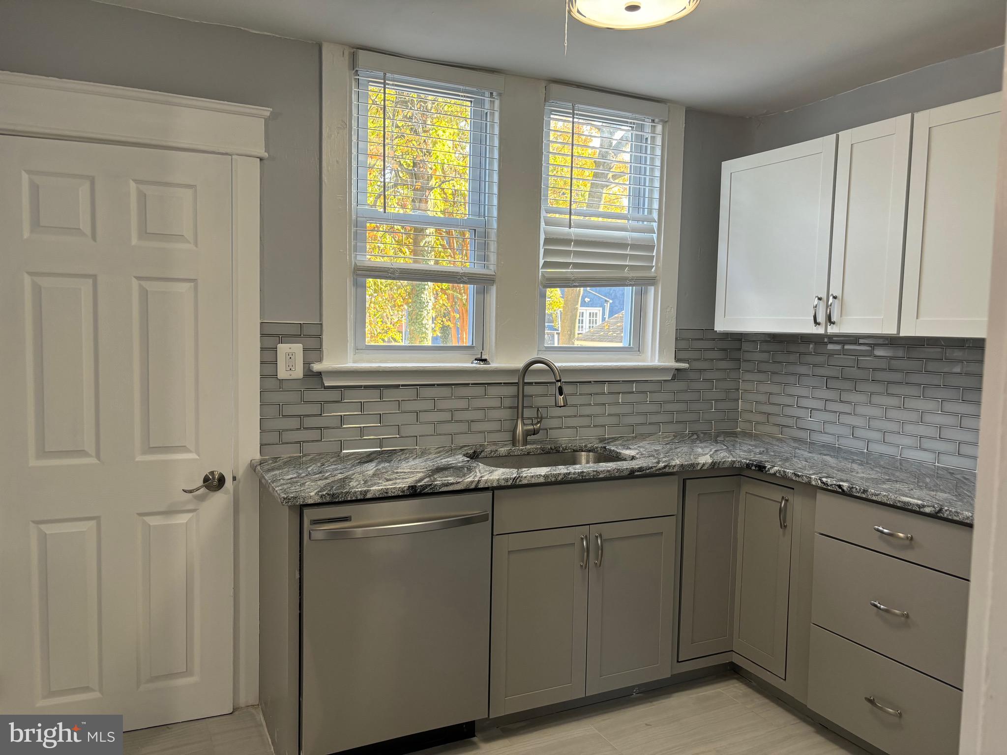 YEADON - Residential