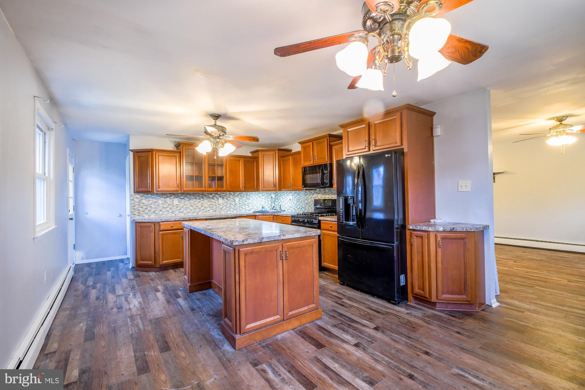 ROSLYN - Residential