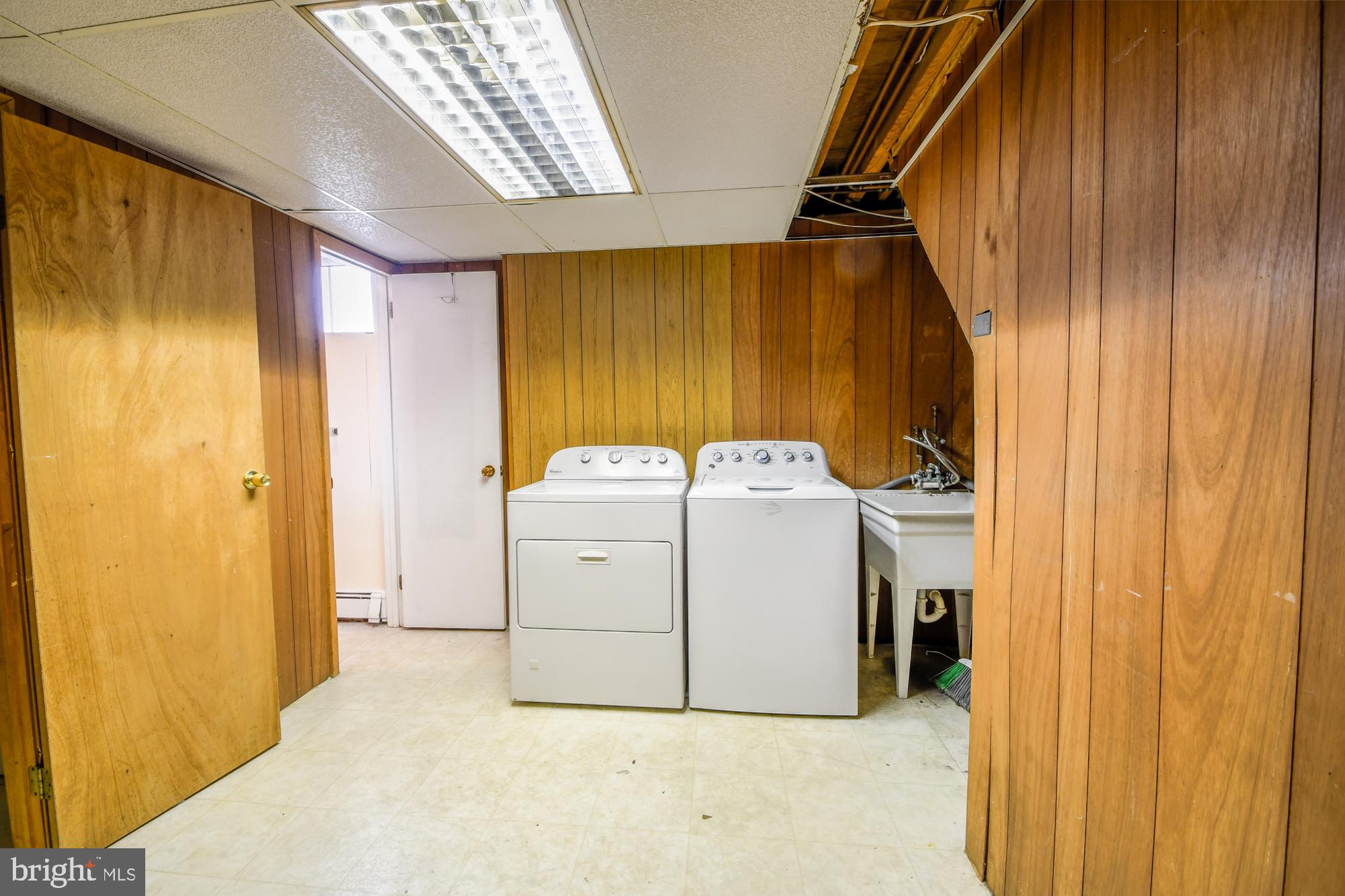 ROSLYN - Residential