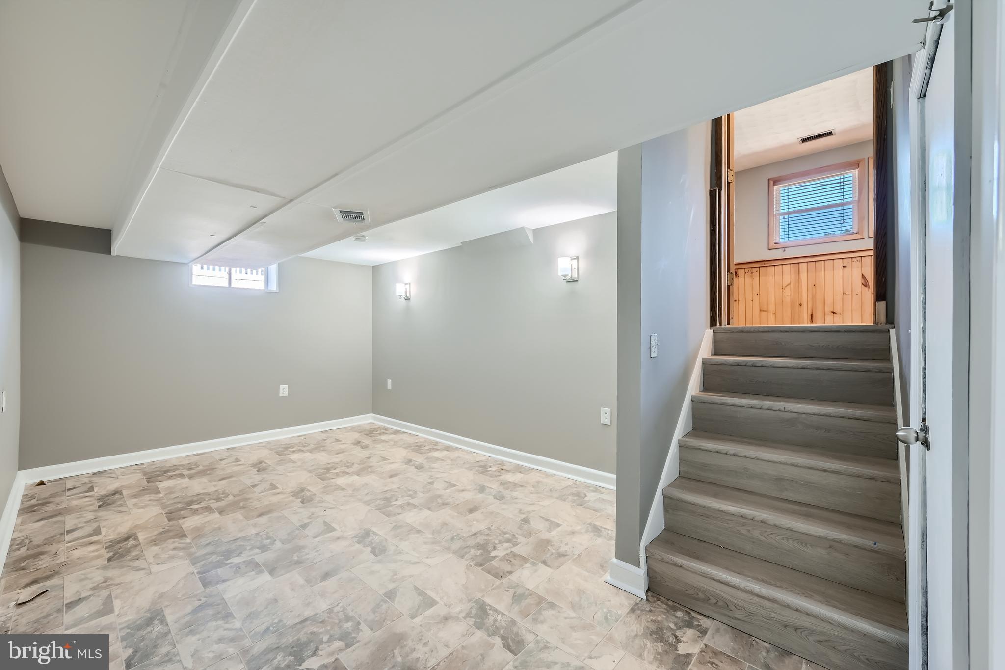 CHESAPEAKE TERRACE - Residential