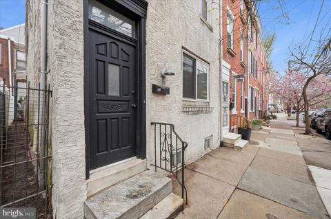 Photo of 330 E Thompson Street, PHILADELPHIA, PA 19125 (MLS # PAPH2603334)