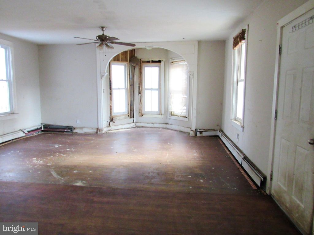 Photo of 518 W Market Street, MARIETTA, PA 17547 (MLS # PALA2062556)