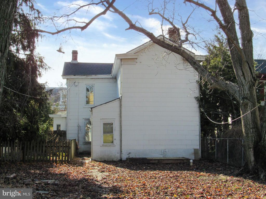 Photo of 518 W Market Street, MARIETTA, PA 17547 (MLS # PALA2062556)