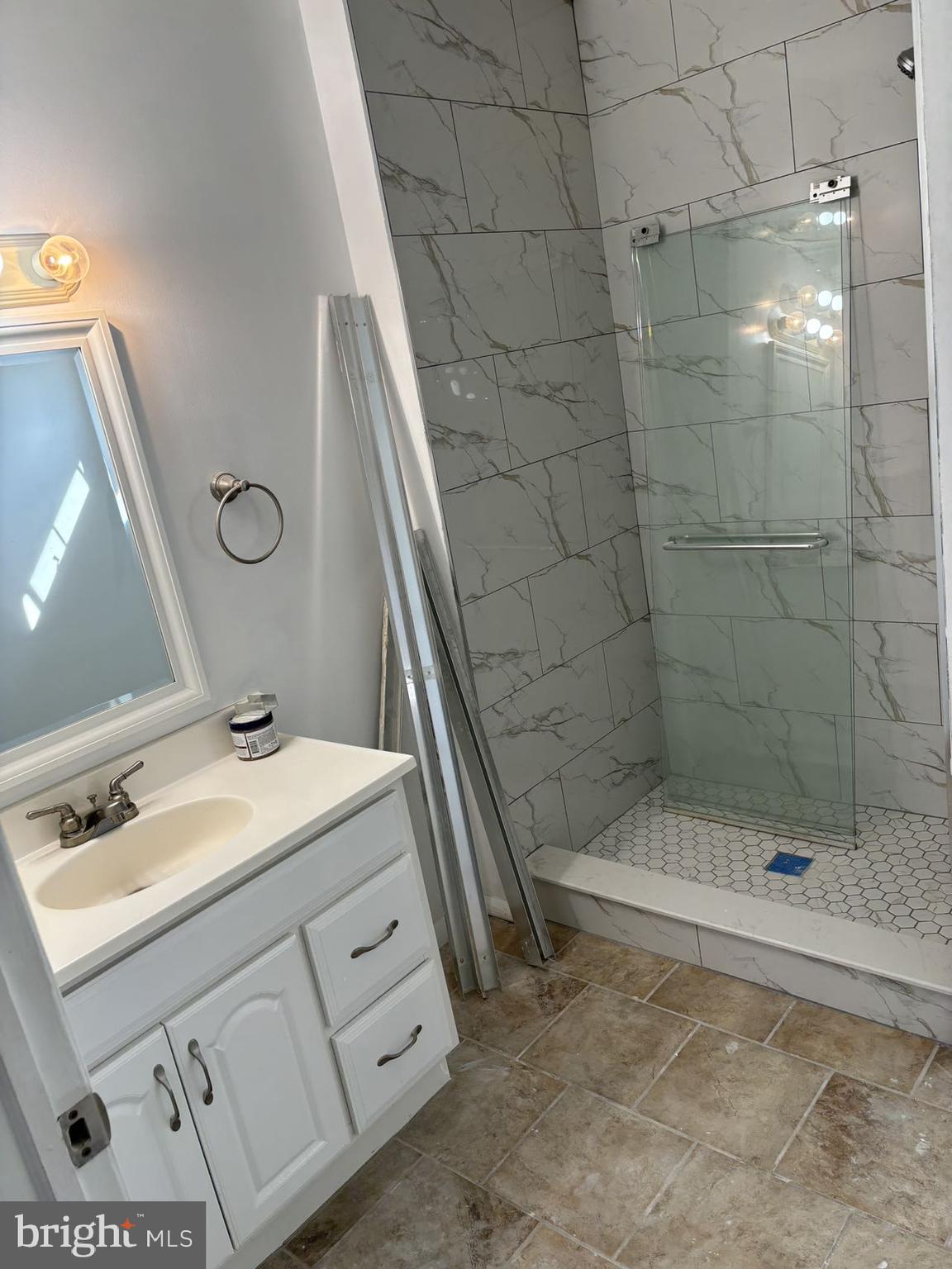 PHILADELPHIA (NORTHEAST) - Residential Lease