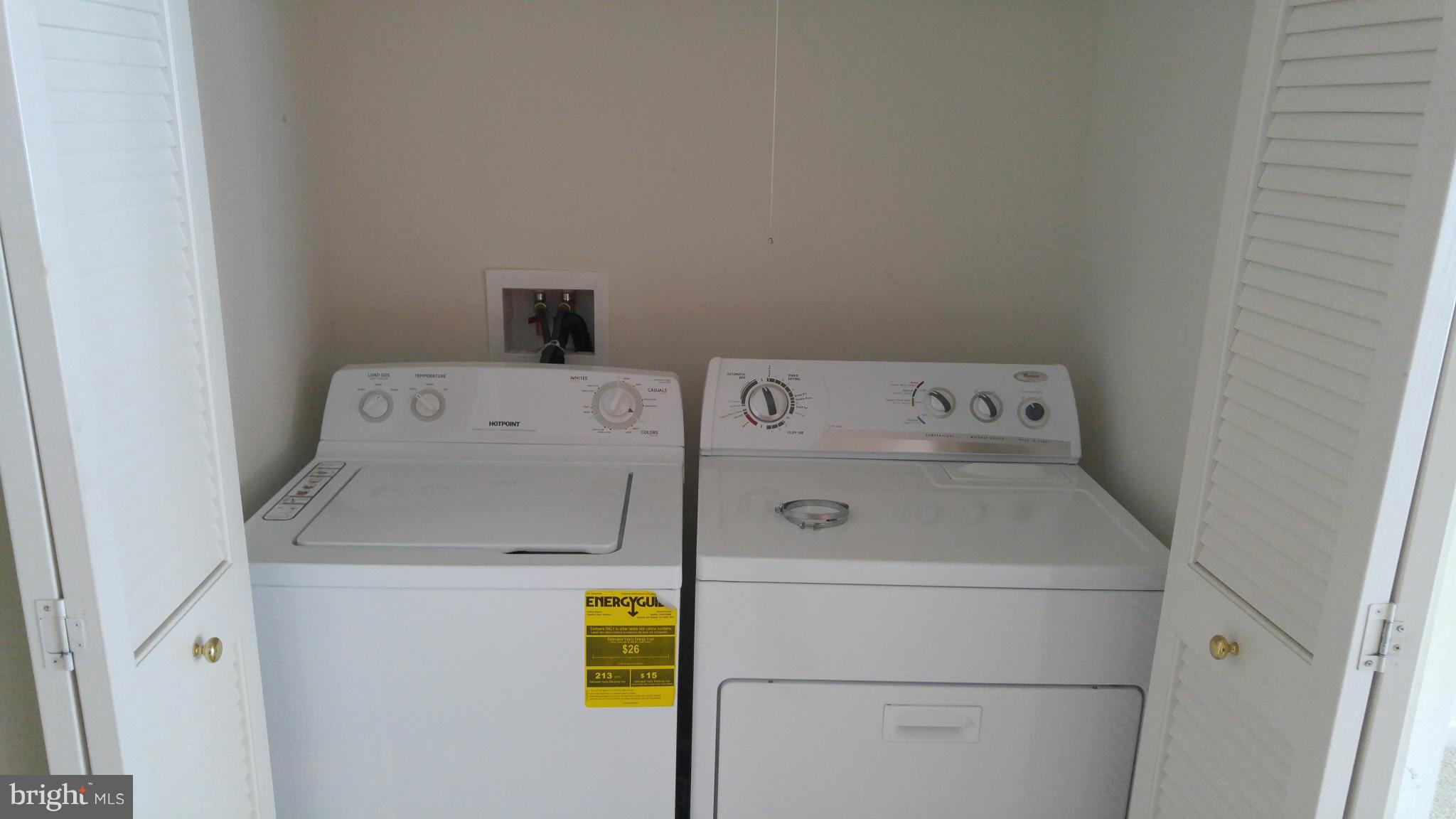 LAKELAND PLACE - Residential