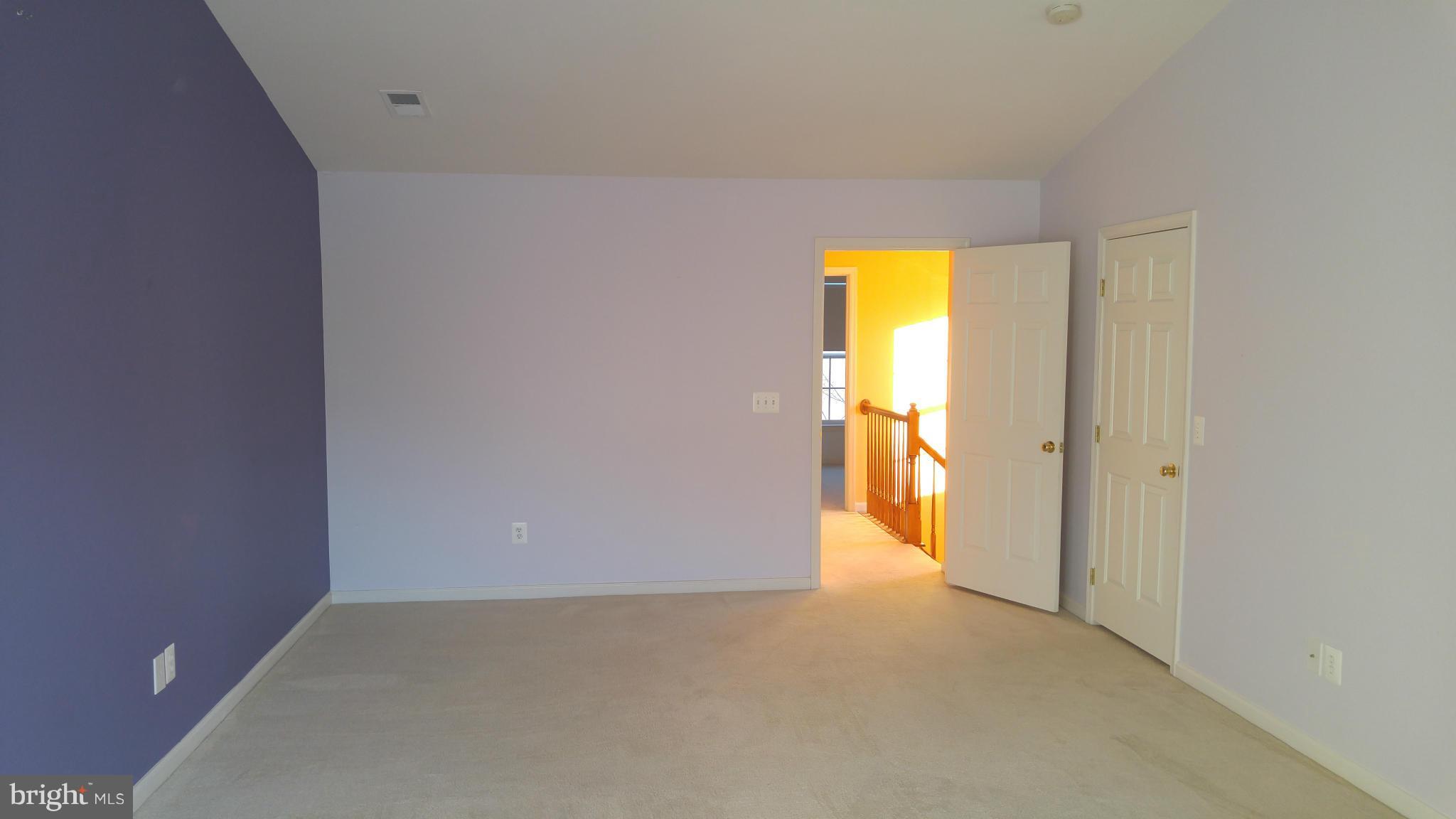 LAKELAND PLACE - Residential